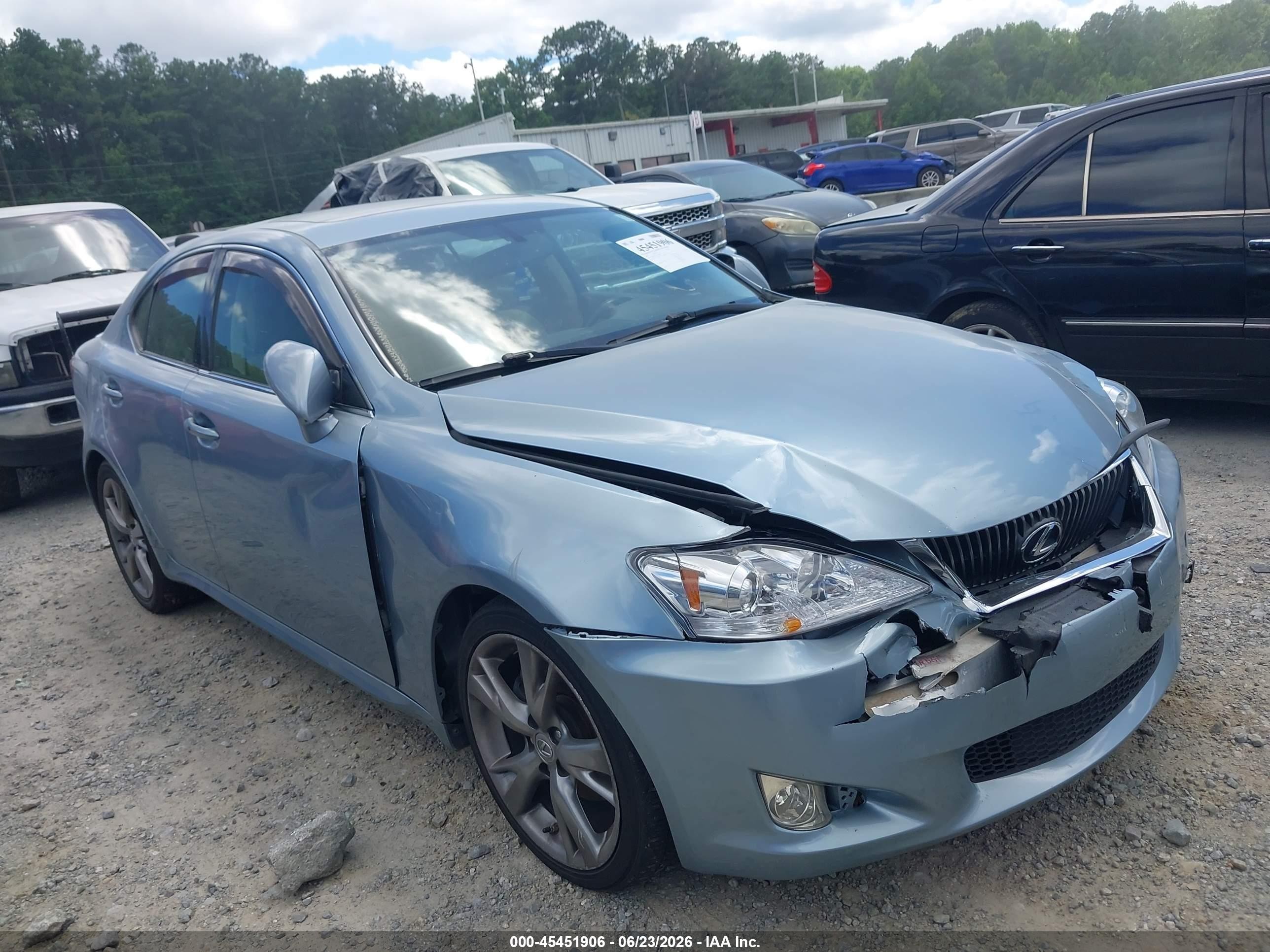 2010 Lexus IS 250, VIN JTHBF5C23A5114868 — Front end