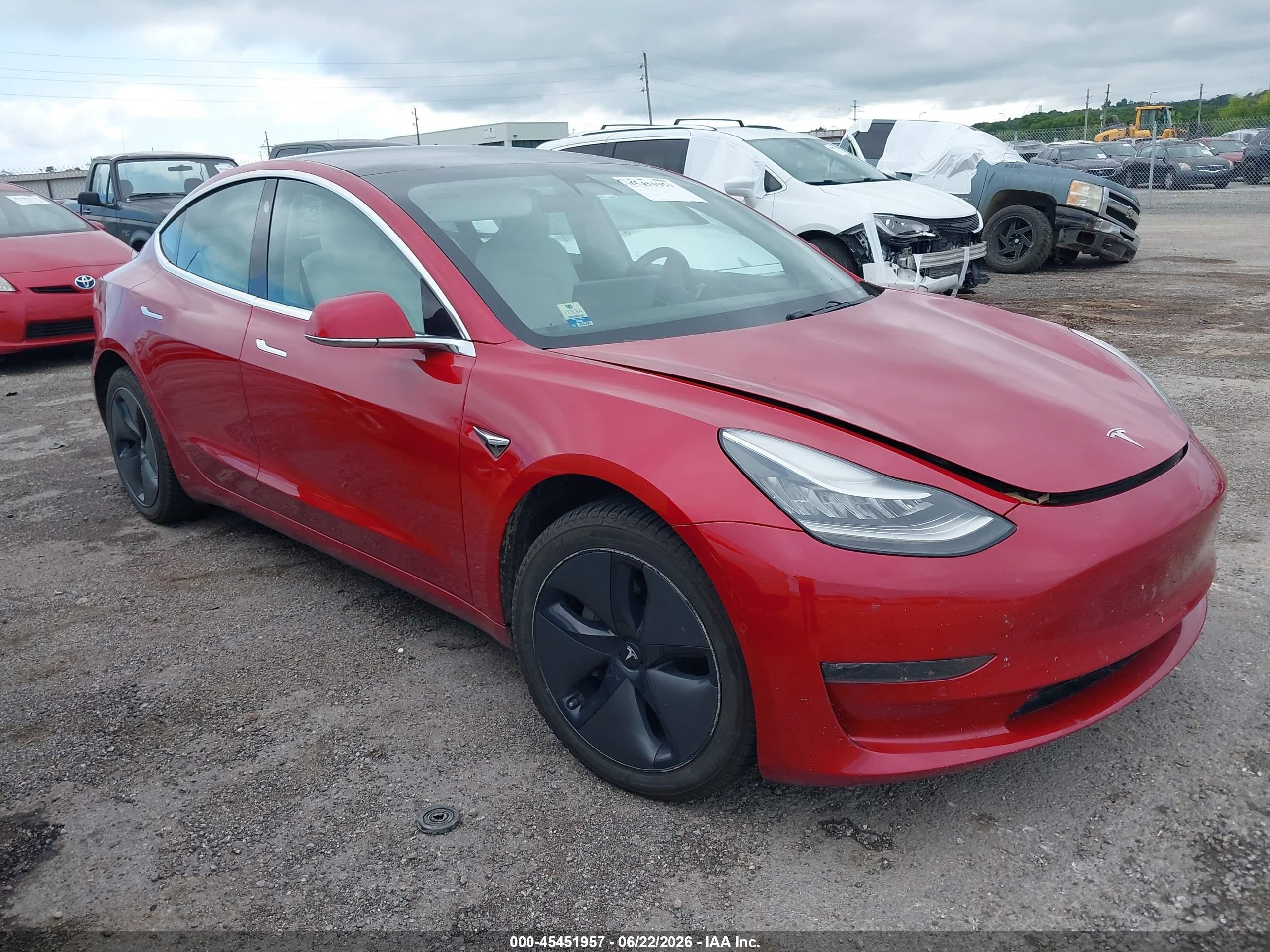 2020 Tesla Model 3 Long Range, VIN 5YJ3E1EBXLF668182 — Roof
