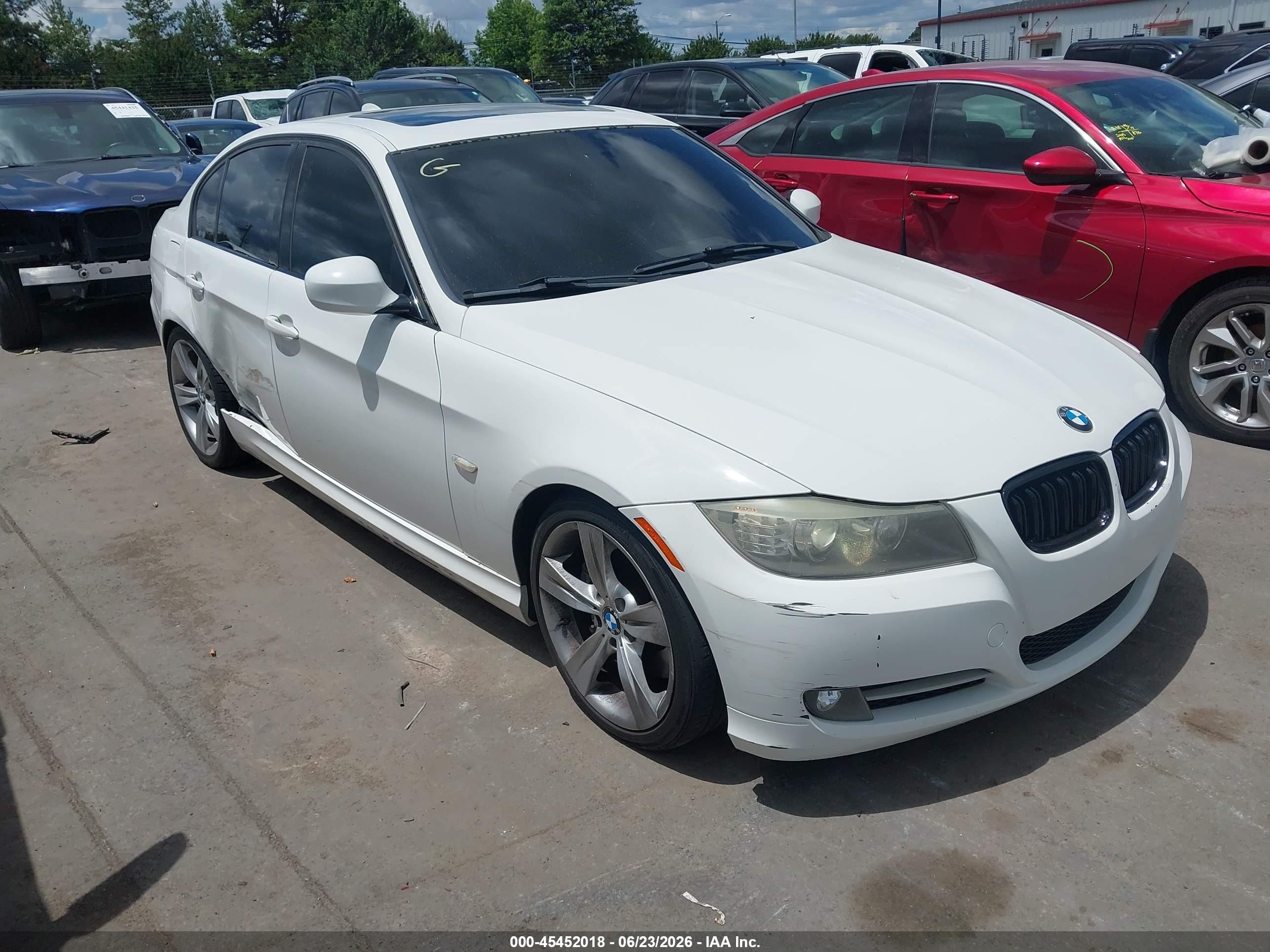2011 BMW 3 Series 335i, VIN WBAPM5C52BE576425 — Rear end