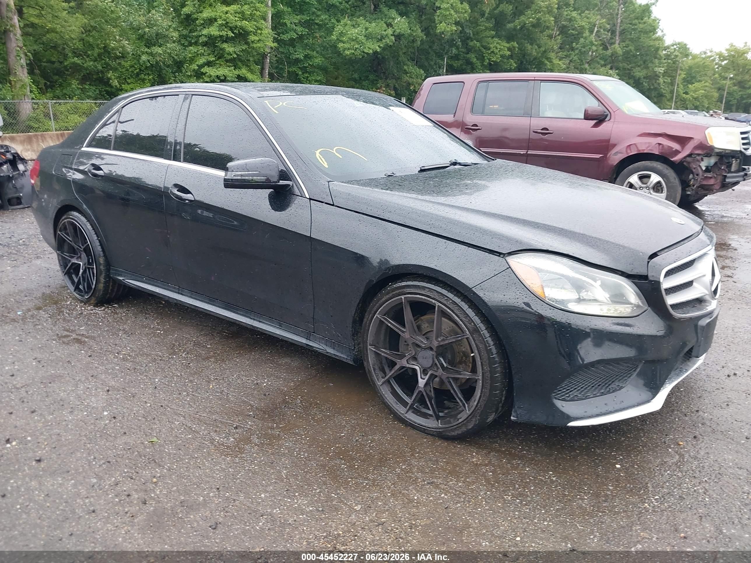 2014 Mercedes-Benz E 350 Sport, VIN WDDHF8JB0EA782551 — Бок