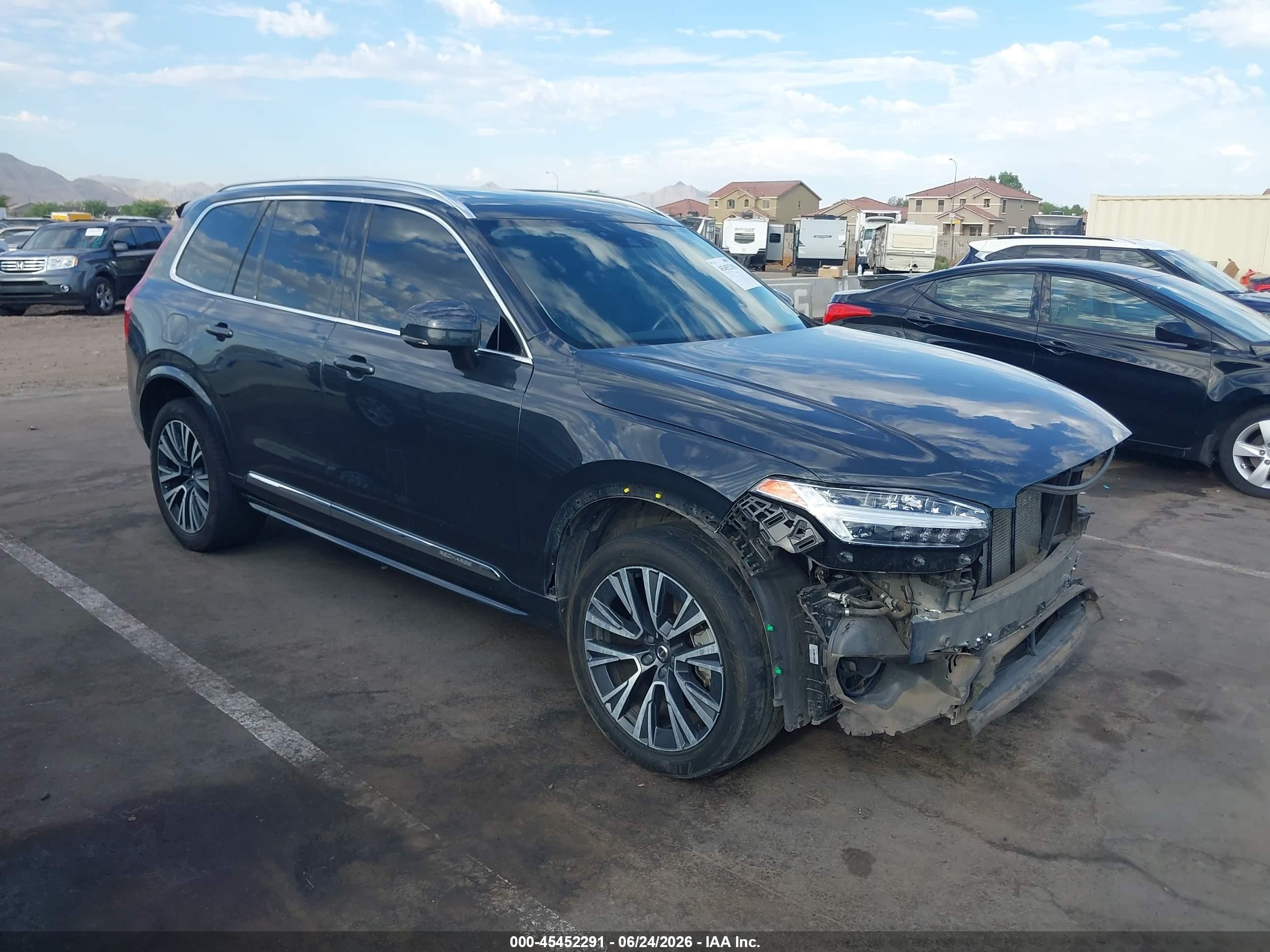 2021 Volvo XC90 Inscription Expression, VIN YV4BR0CK9M1760825 — Front end