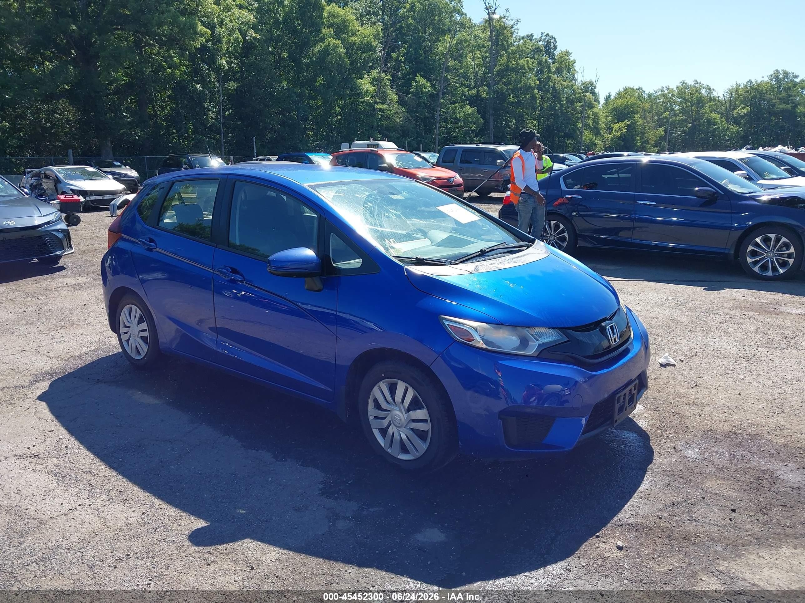 2016 Honda Fit LX, VIN JHMGK5H52GX010518 — Rear end