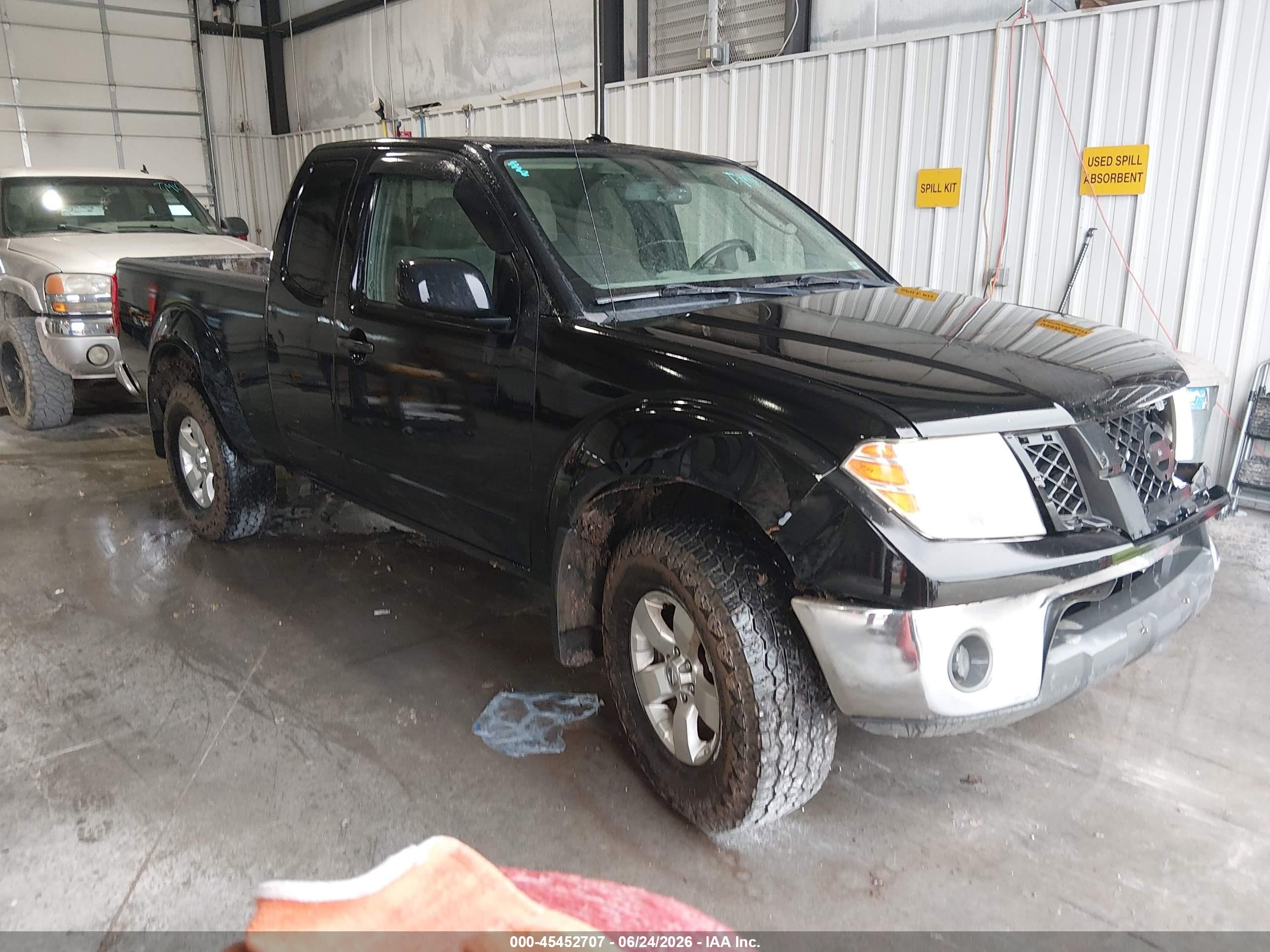 2011 Nissan Frontier SV, VIN 1N6AD0CW4BC444537 — Normal wear