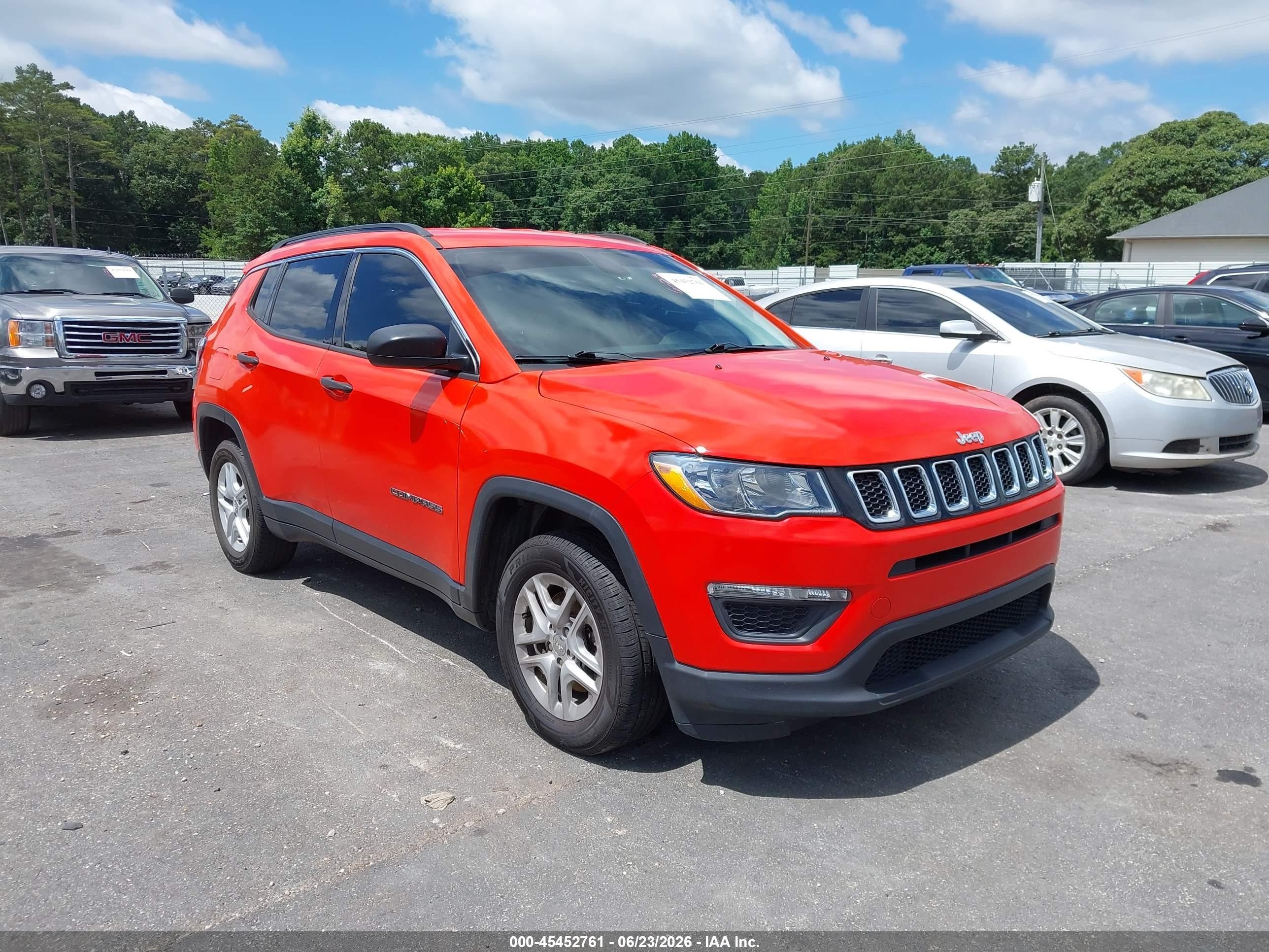 2020 Jeep Compass Sport, VIN 3C4NJCAB8LT151146 — Normal wear