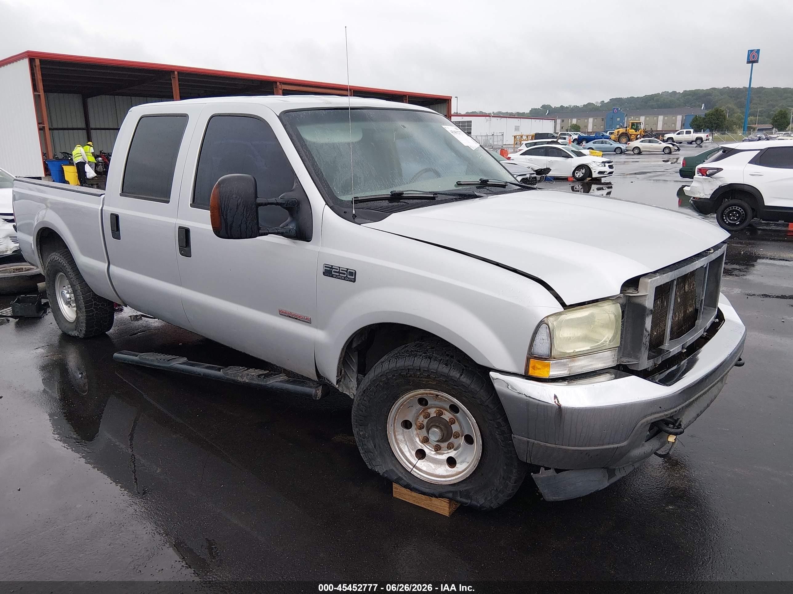 2004 Ford F-250 XL, VIN 1FTNW20P54EB70246 — Front end