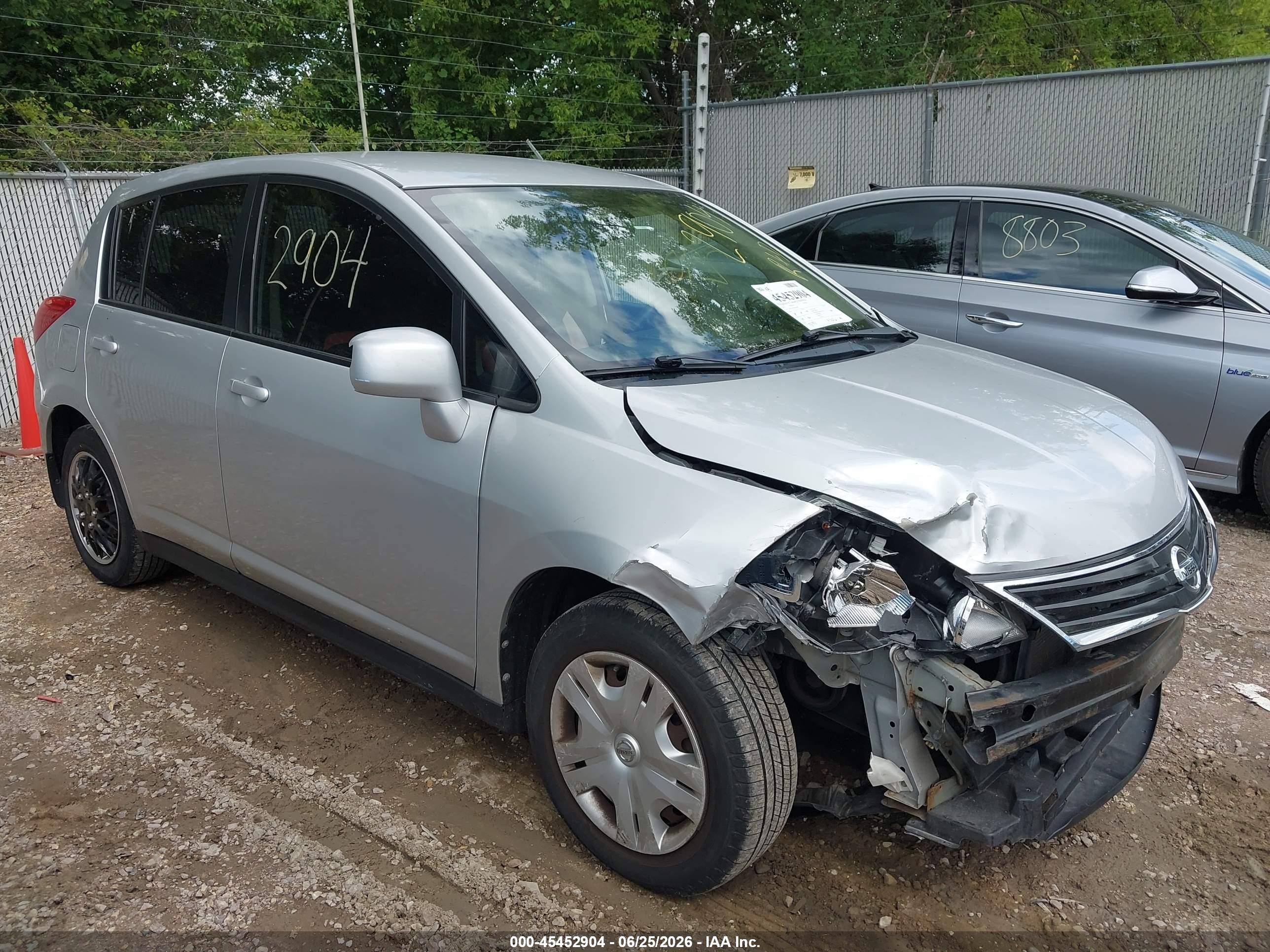 2011 Nissan Versa S, VIN 3N1BC1CP2BL482798 — Front end