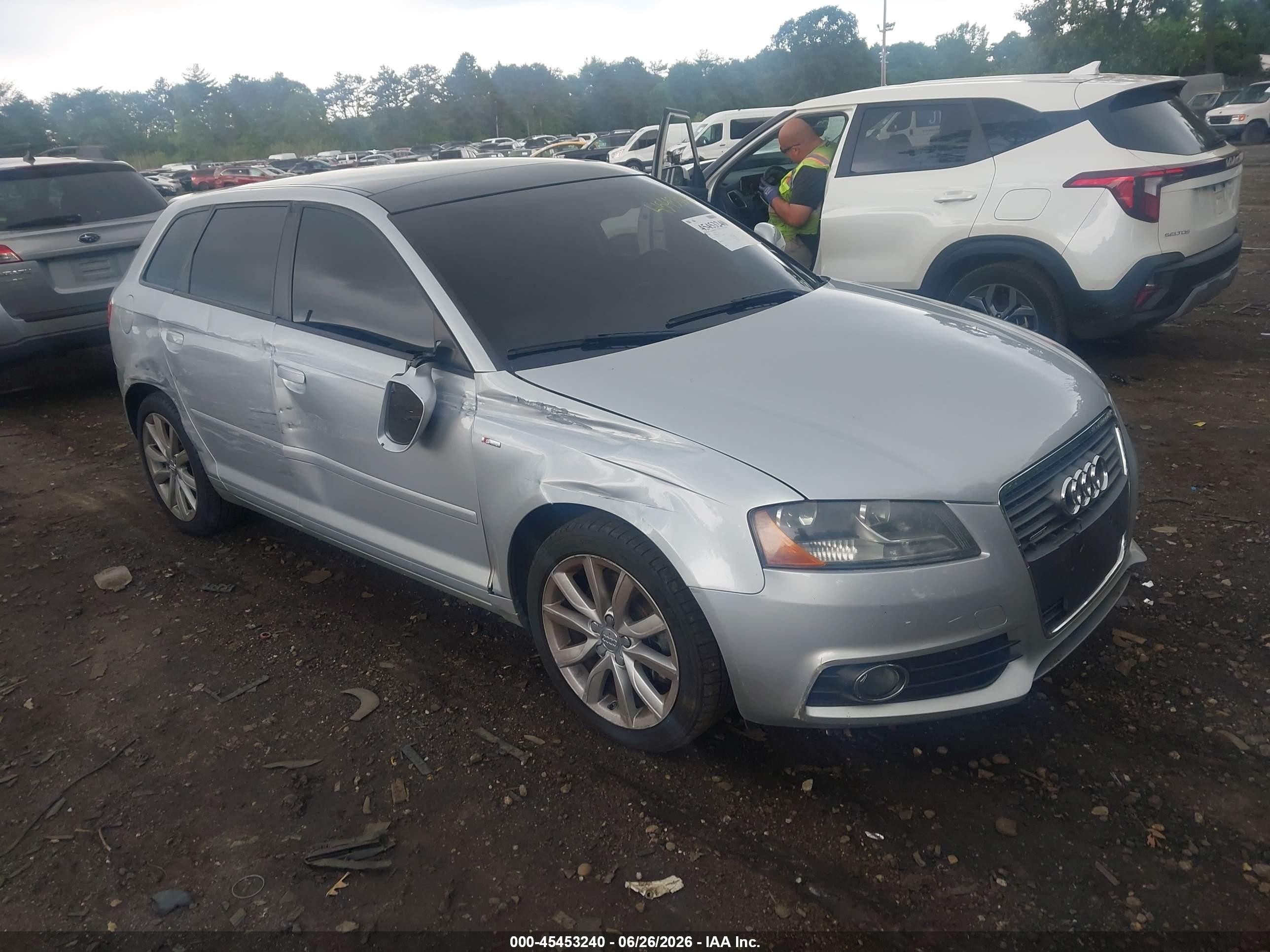 2009 Audi A3 Sportback S line, VIN WAUKF78P89A015013 — Бок
