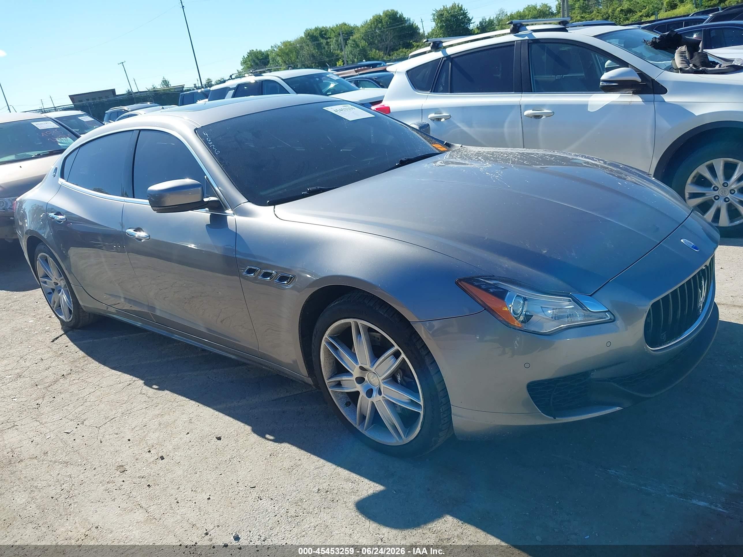 2015 Maserati Quattroporte S Q4, VIN ZAM56RRA3F1129644 — Бок