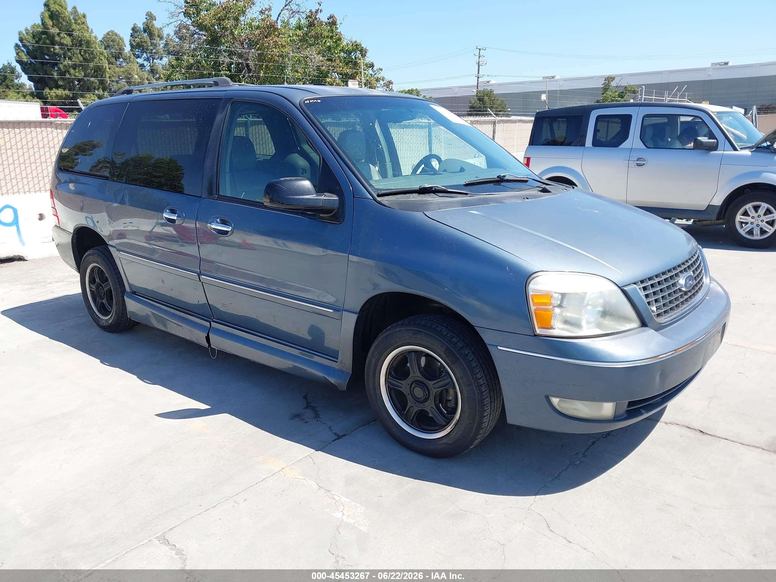 2006 Ford Freestar Limited, VIN 2FMZA58236BA48442 — Normal wear