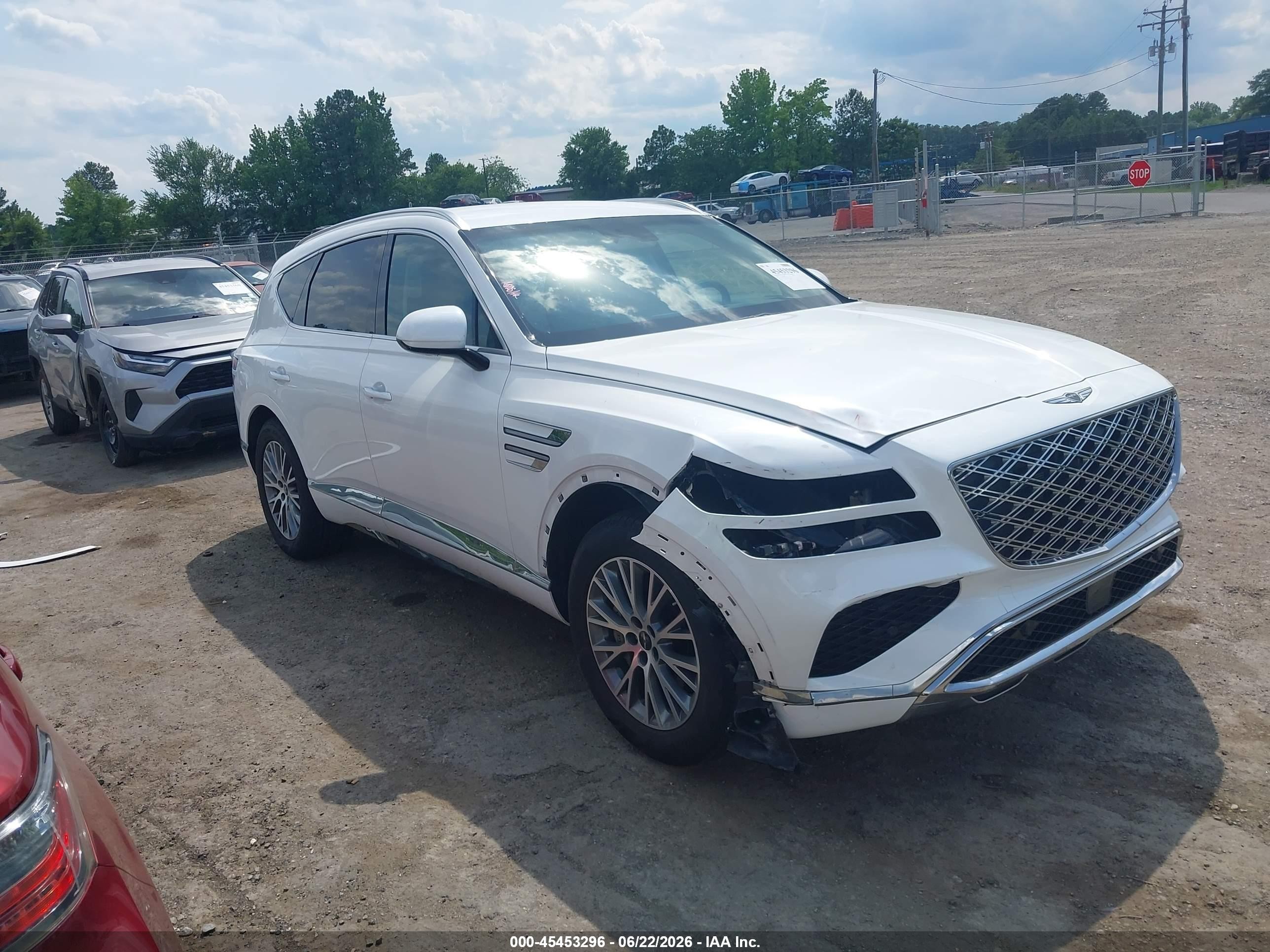 2026 Genesis GV80 2.5T, VIN KMUHFESB1TU303120 — Front end