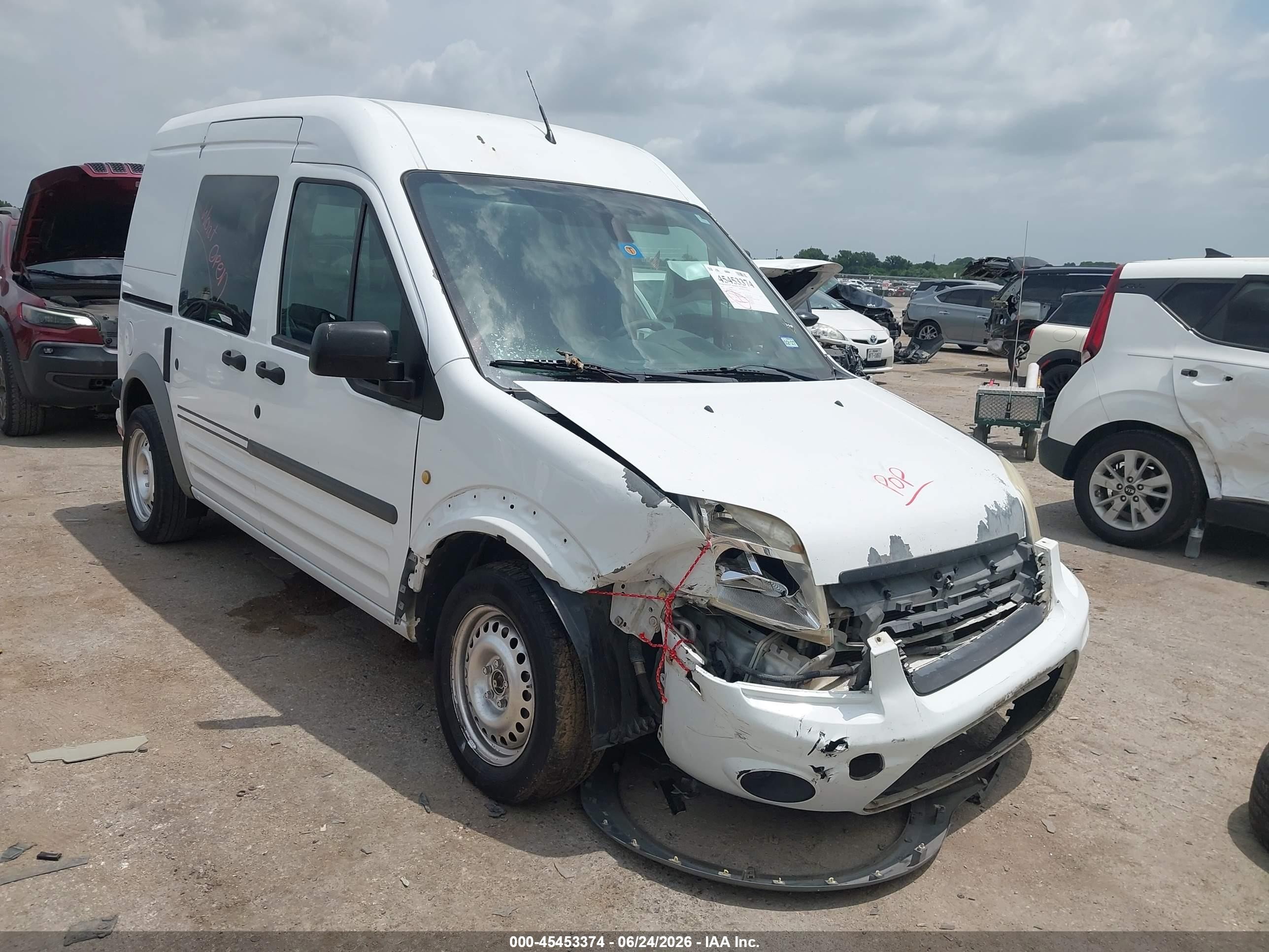 2013 Ford Transit Connect XLT, VIN NM0LS7DN2DT162266 — Front end