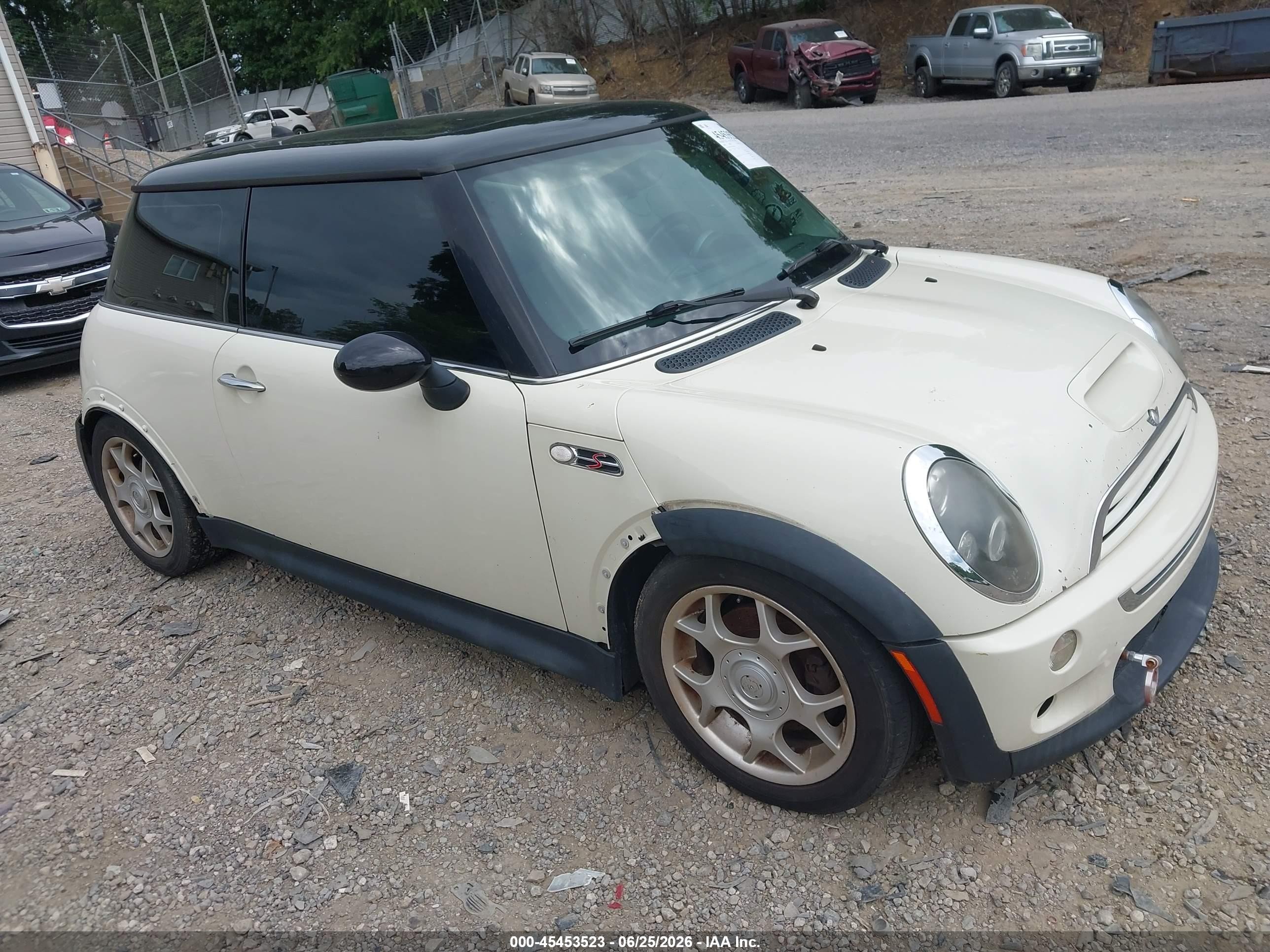 2006 MINI Hardtop S, VIN WMWRE33536TJ38959 — Обычный износ