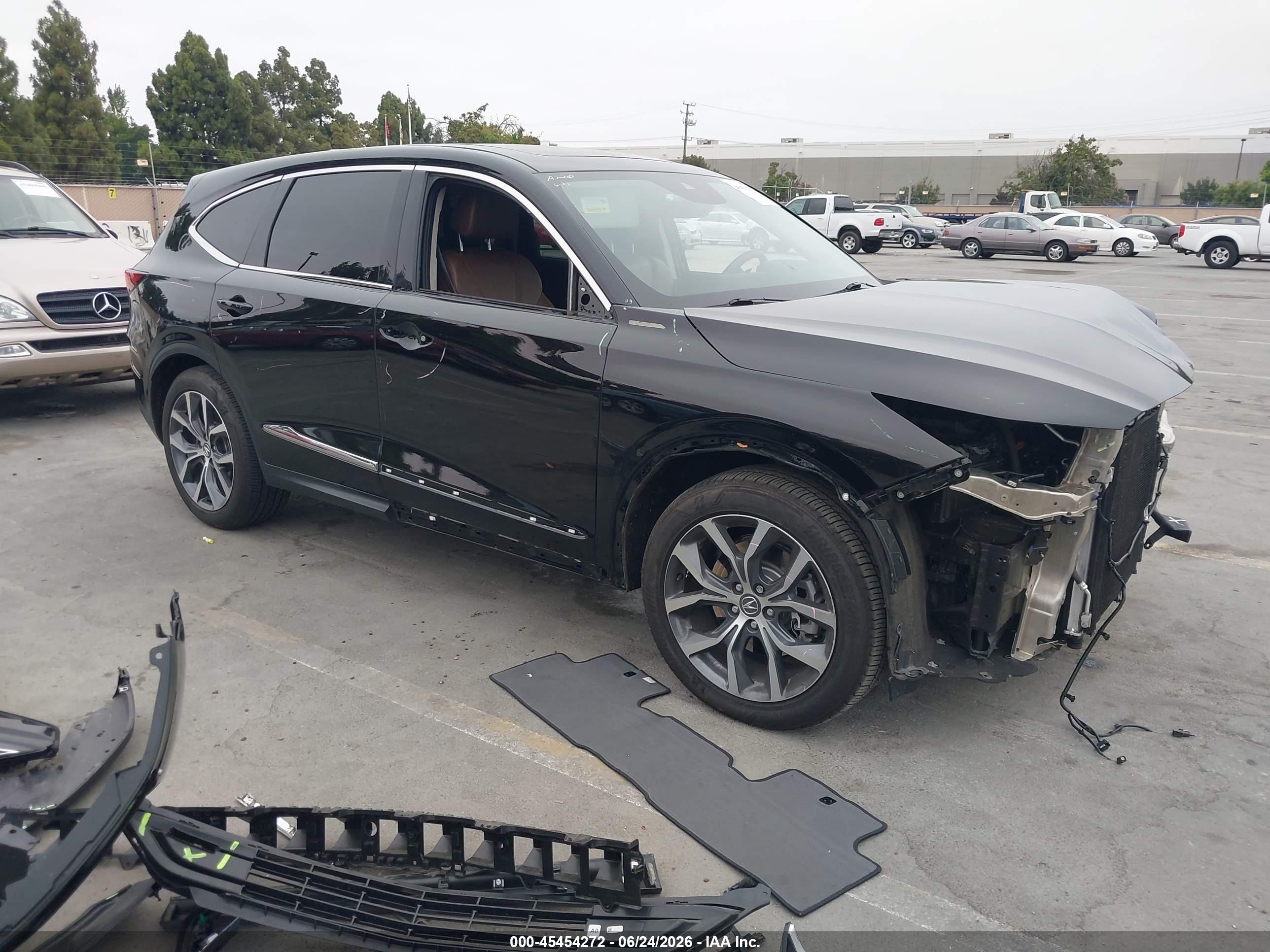 2023 Acura MDX Technology, VIN 5J8YE1H42PL036865 — Front end