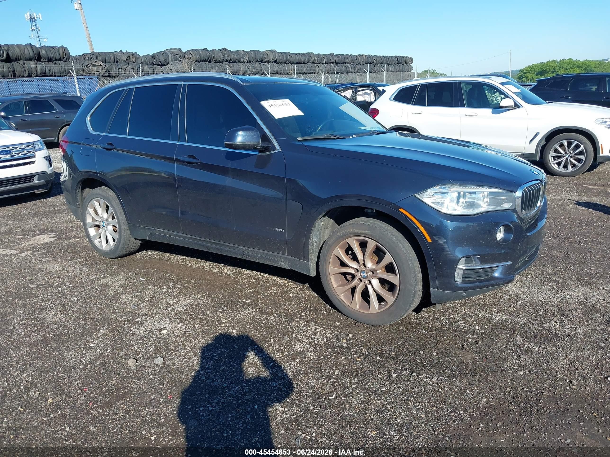 2015 BMW X5 xDrive35i, VIN 5UXKR0C52F0P12670 — Rear end