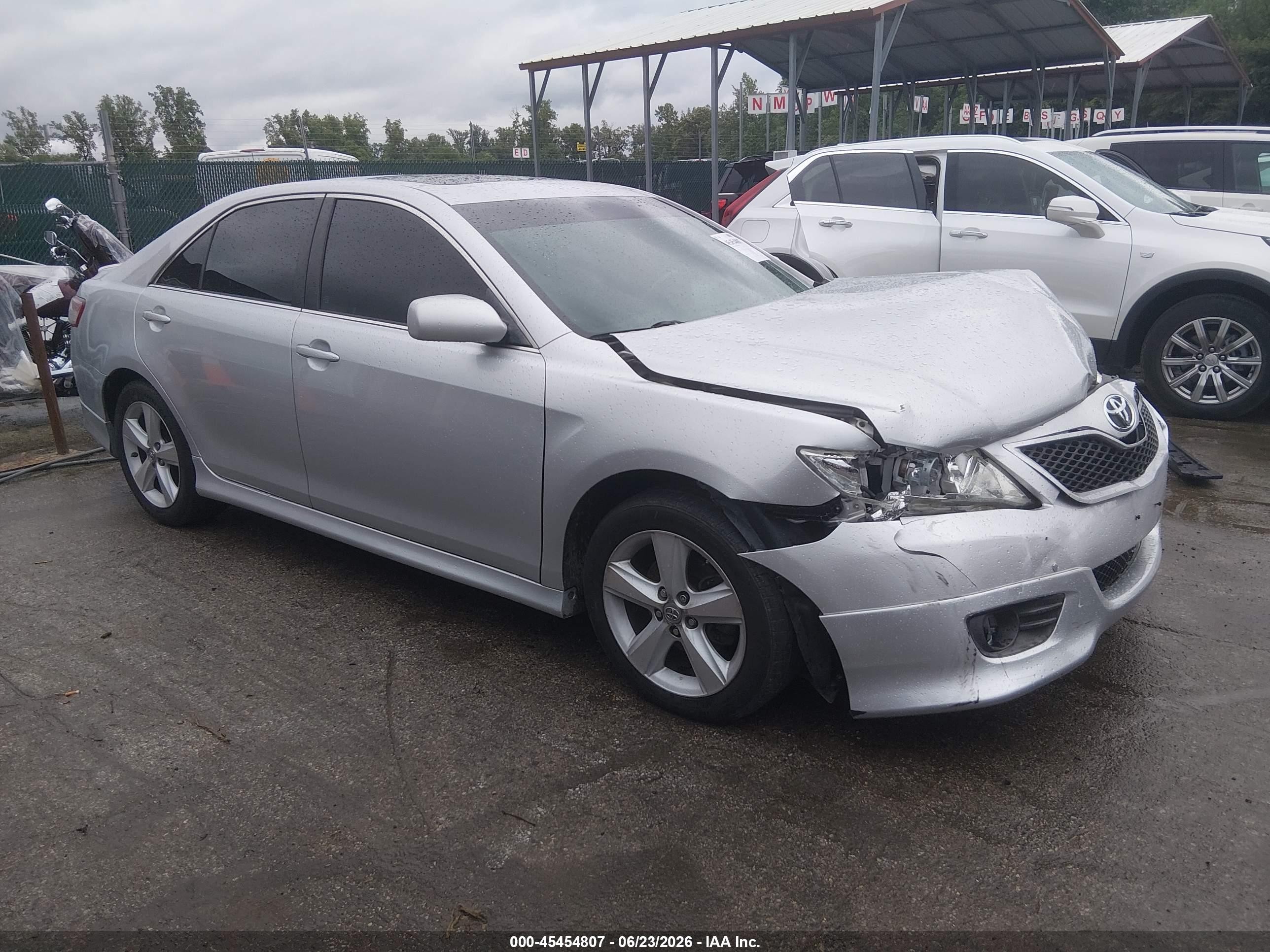 2010 Toyota Camry SE, VIN 4T1BF3EK1AU015308 — Side