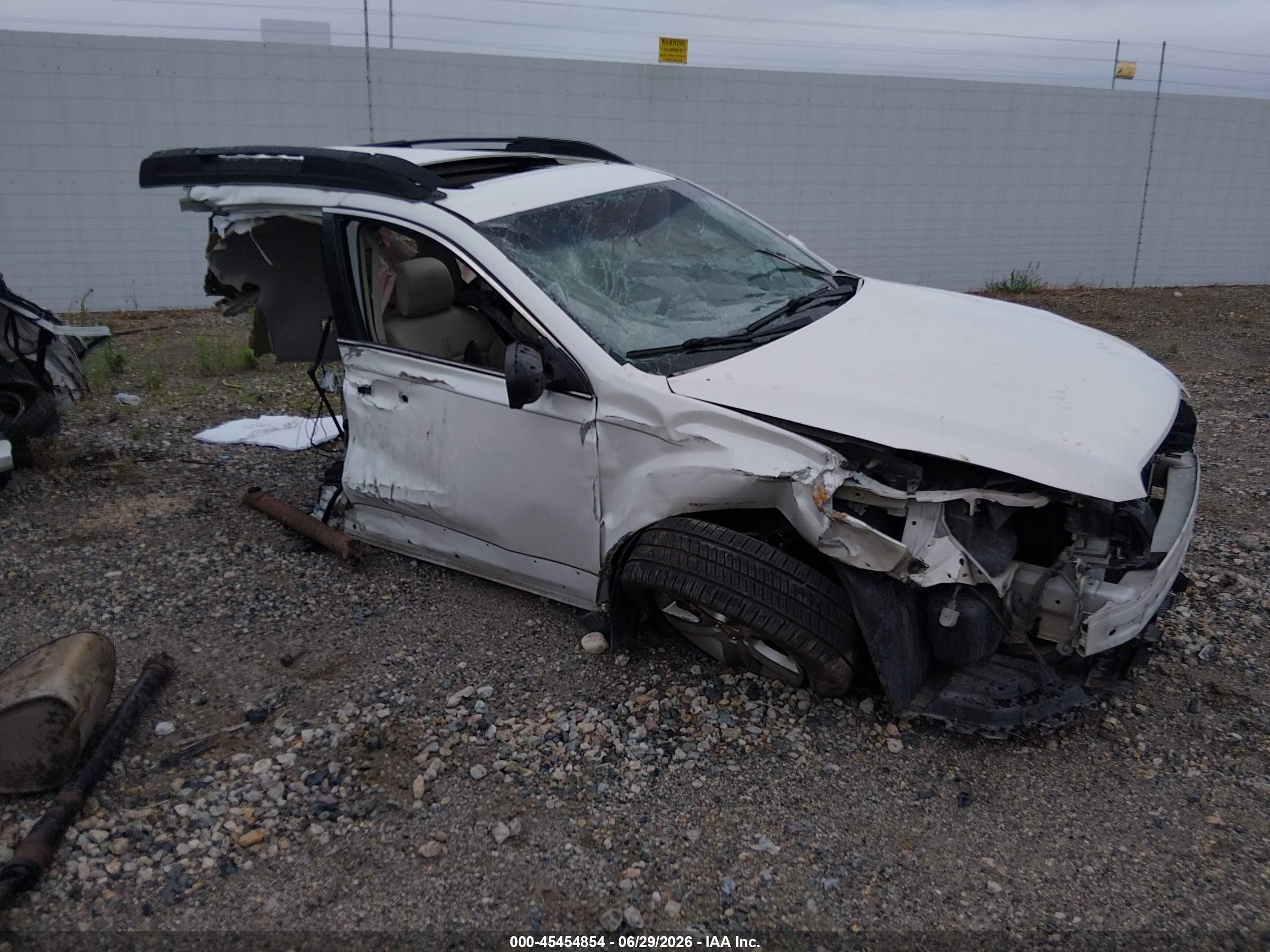 2011 Subaru Outback Premium, VIN 4S4BRBHC1B3347679 — Side