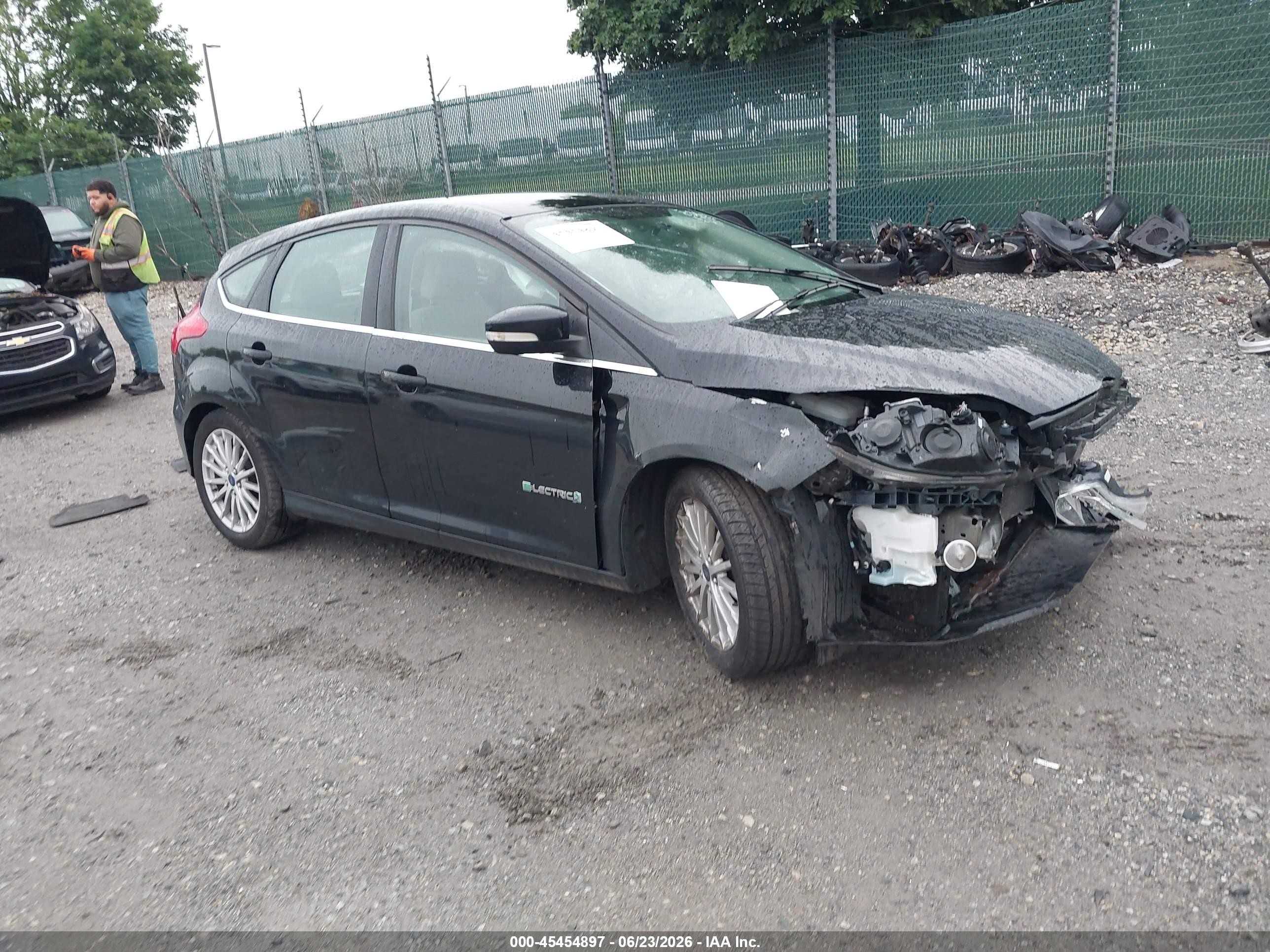 2017 Ford Focus Electric, VIN 1FADP3R46HL316328 — All over