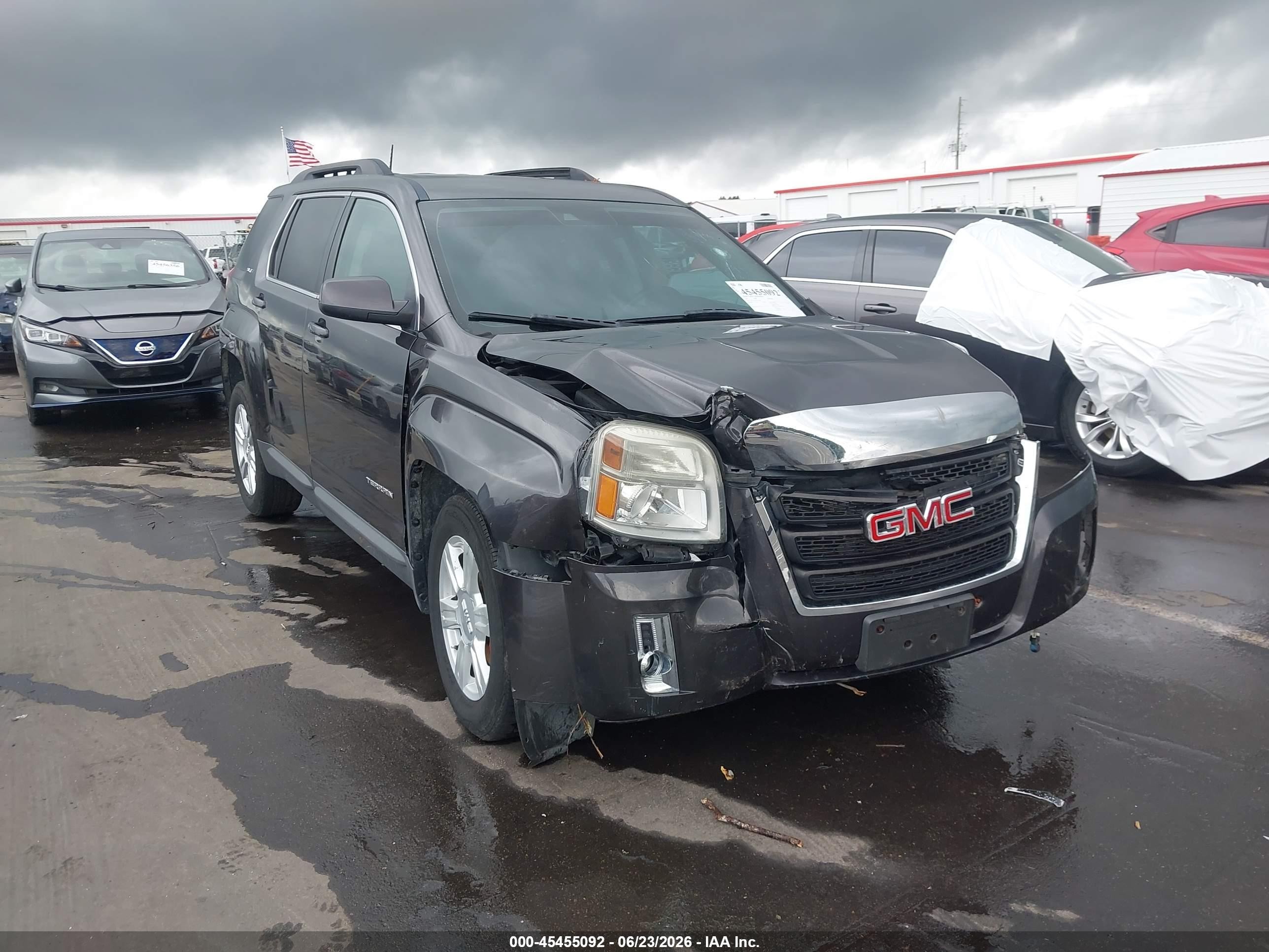 2015 GMC Terrain SLT, VIN 2GKFLSE3XF6317448 — Front end
