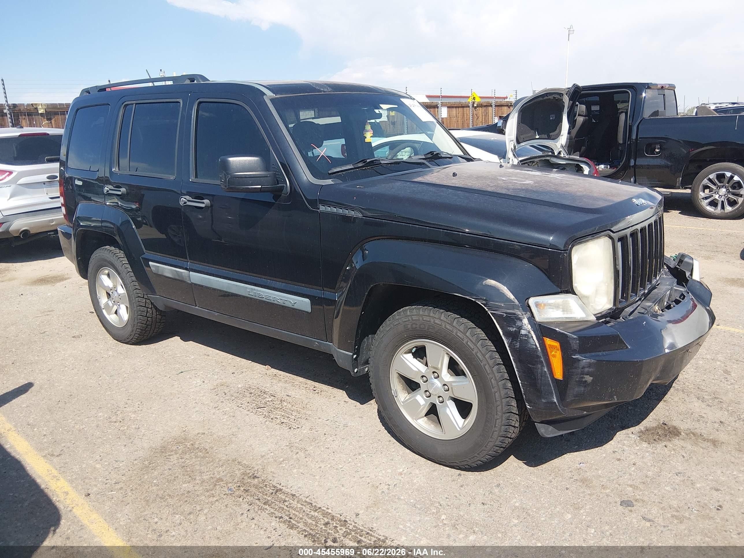 2010 Jeep Liberty Sport, VIN 1J4PN2GK3AW161664 — Front end