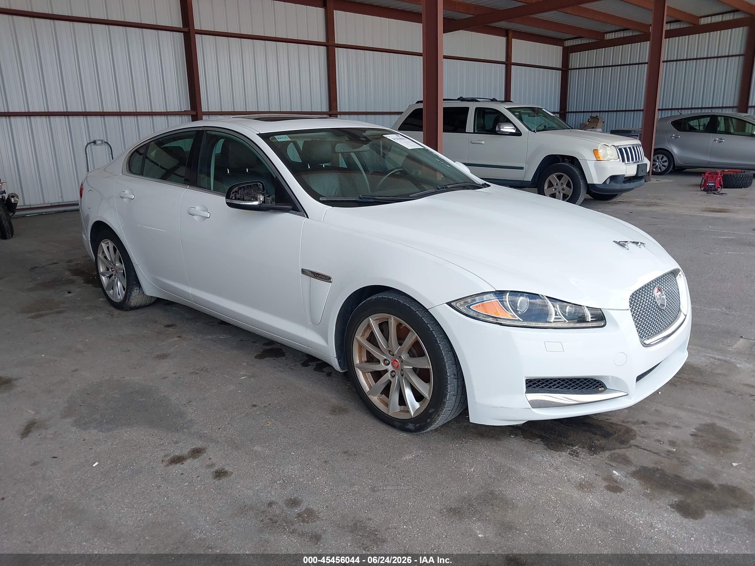 2014 Jaguar XF T, VIN SAJWA0ES3EPU18974 — Normal wear