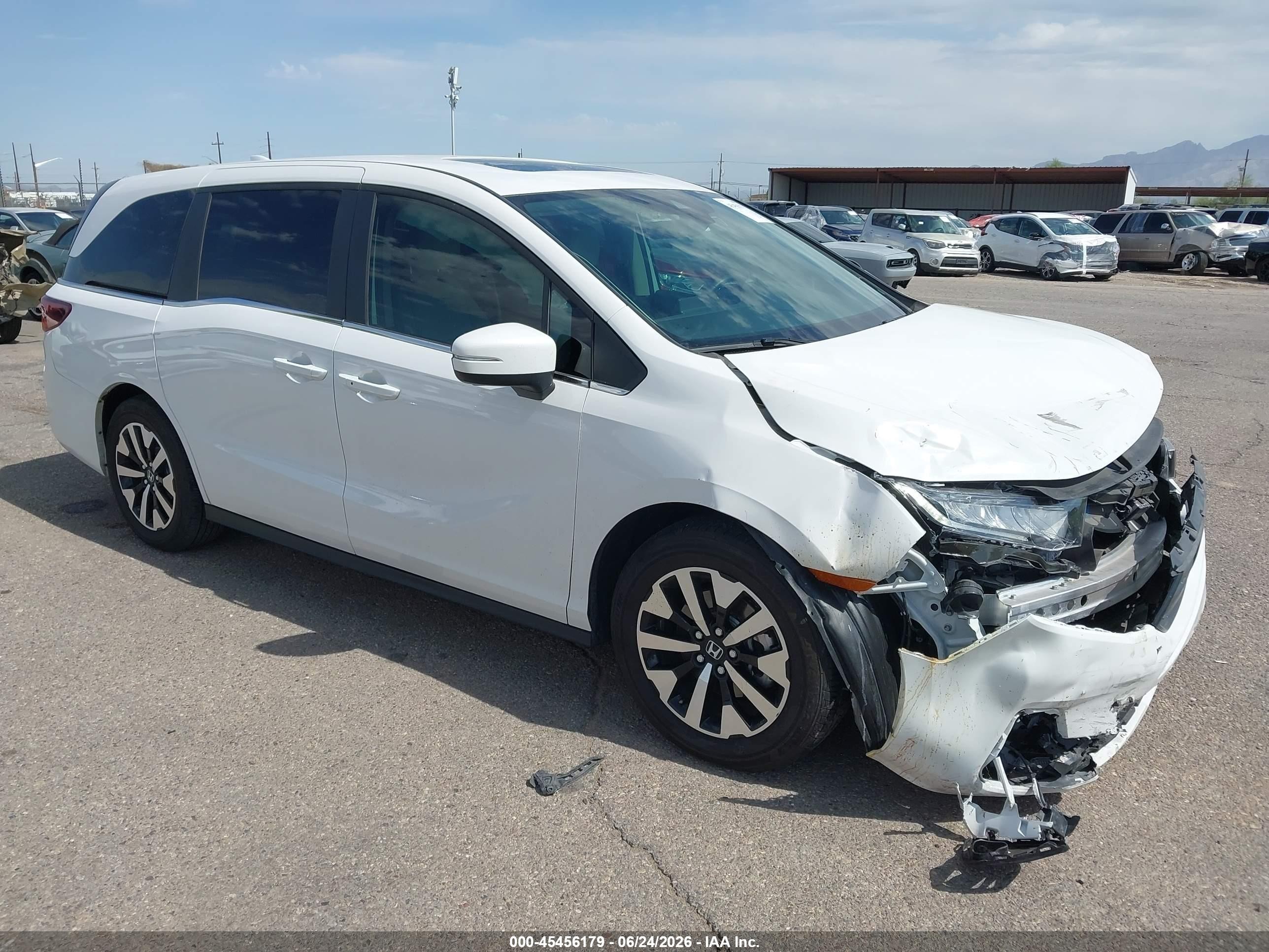 2025 Honda Odyssey EX-L, VIN 5FNRL6H66SB074439 — Front end