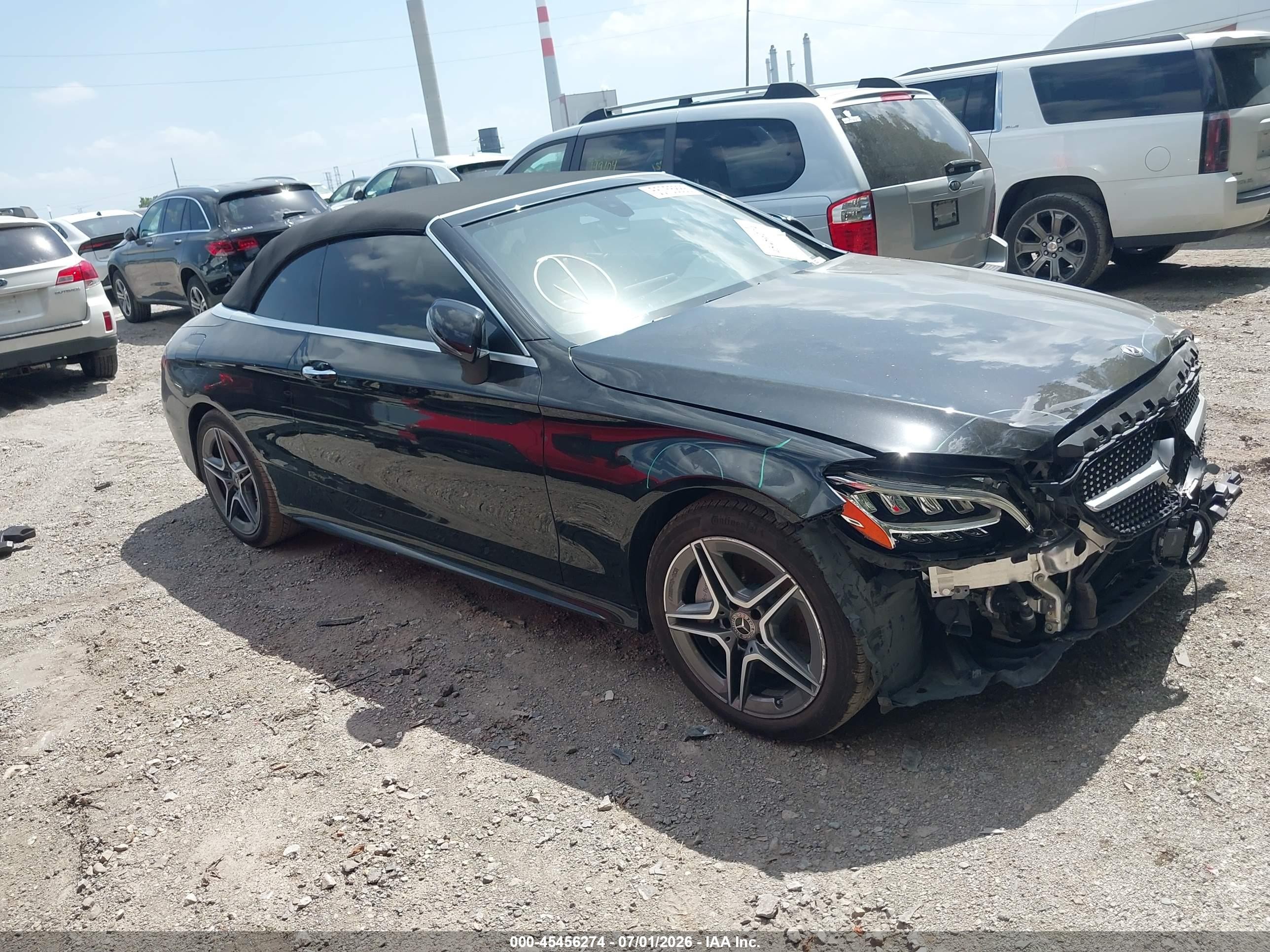 2019 Mercedes-Benz C 300, VIN WDDWK8EB0KF786224 — Front end