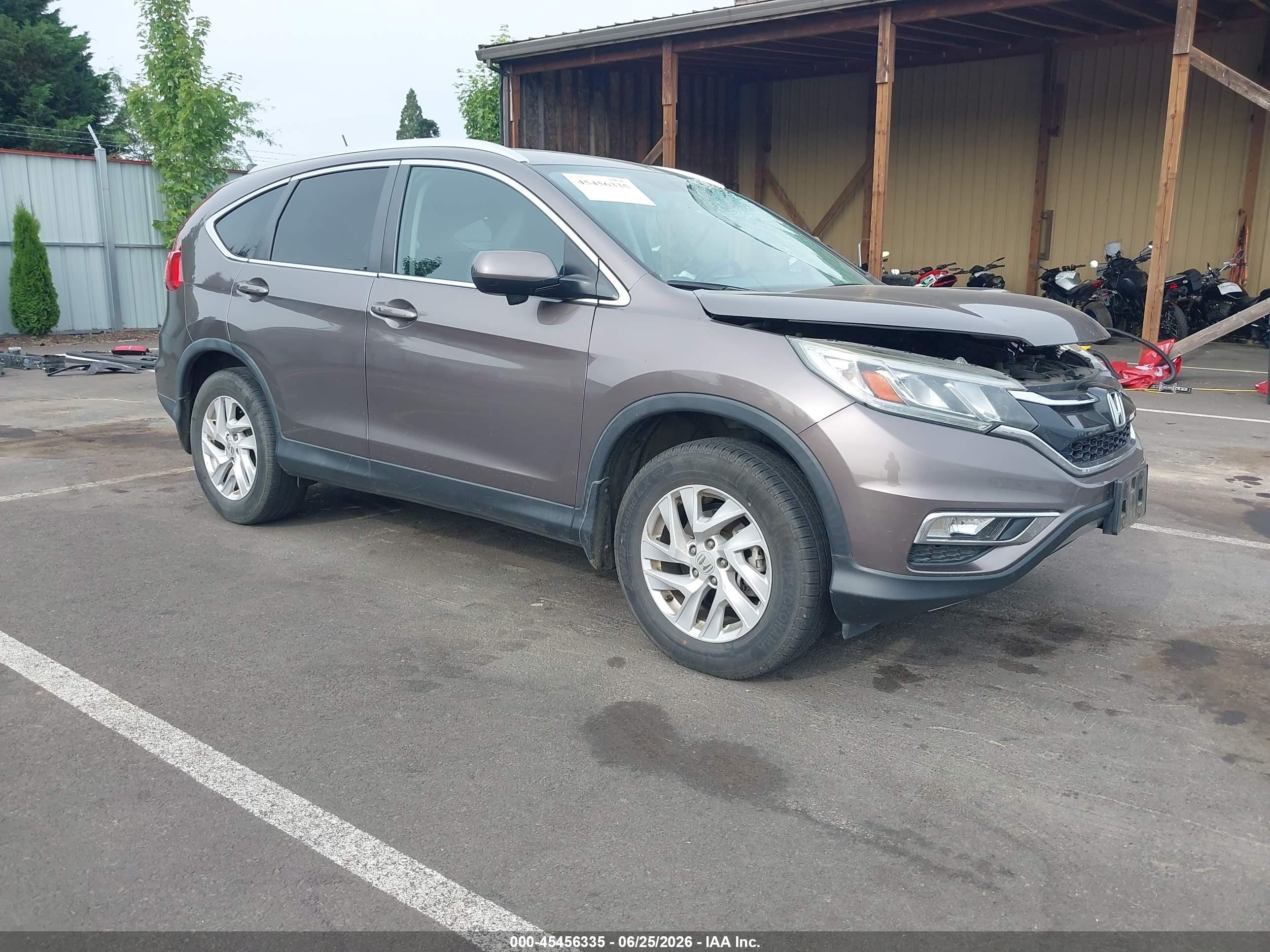 2016 Honda CR-V EX-L, VIN 2HKRM4H7XGH642405 — Front end