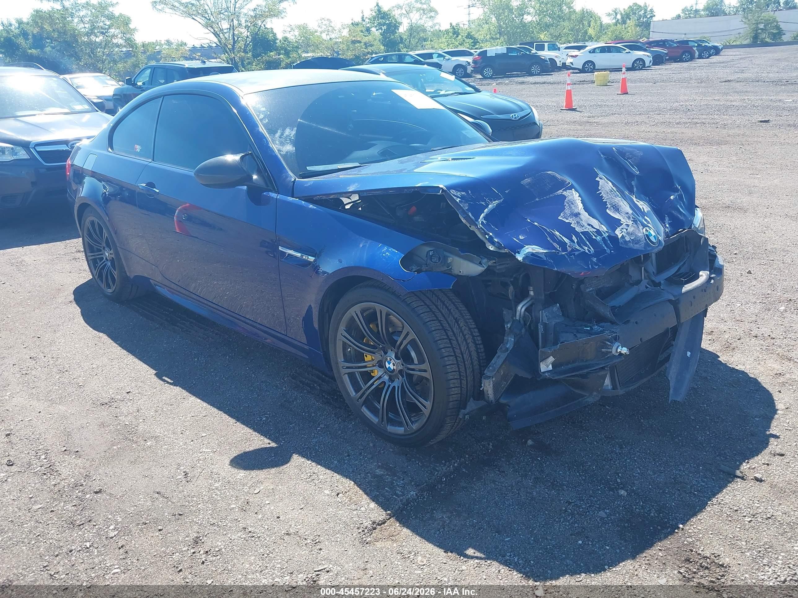 2011 BMW M3, VIN WBSKG9C55BE368589 — Front end
