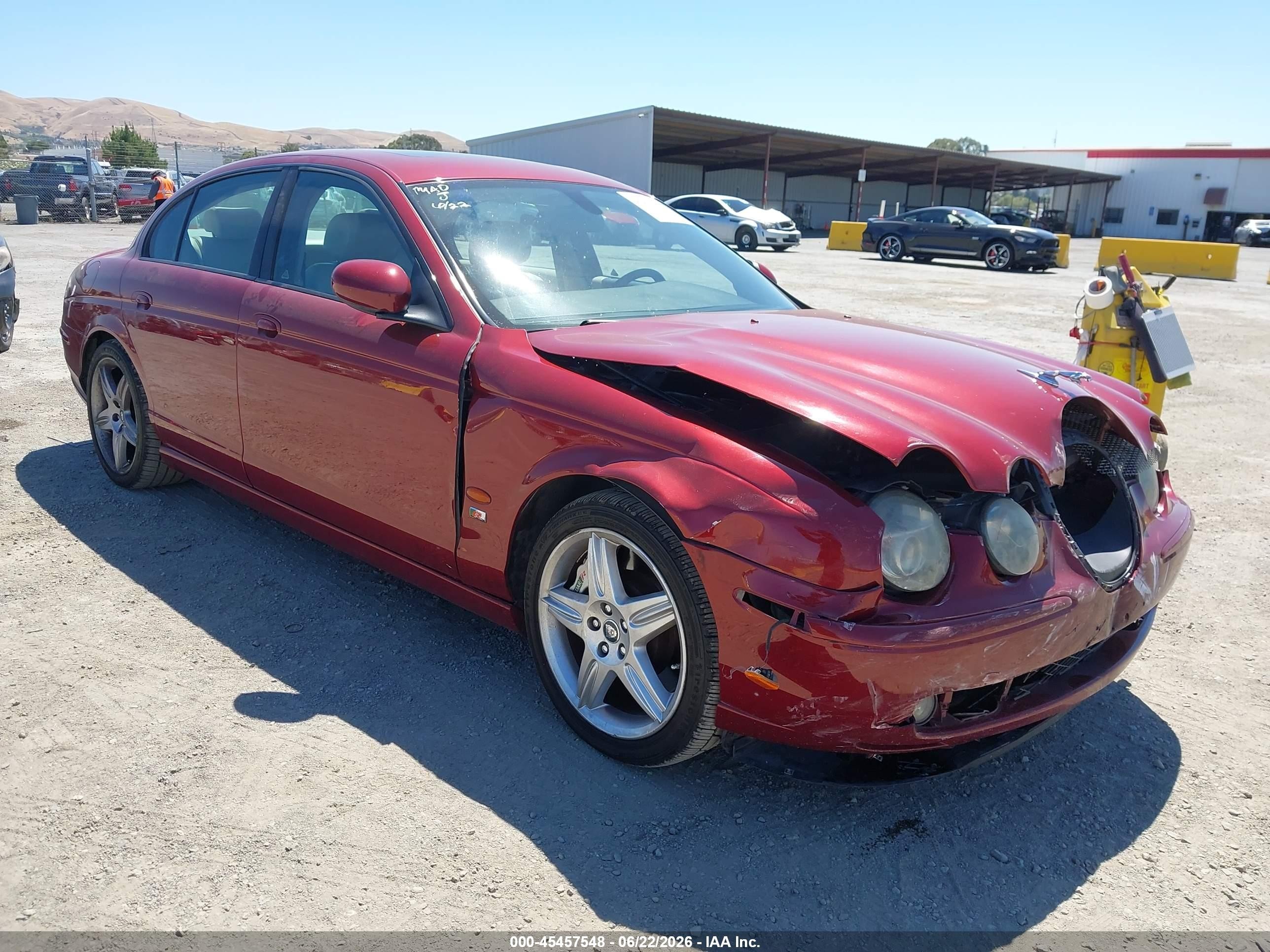 2003 Jaguar S-Type R Supercharged, VIN SAJEA03V431M54133 — Front end