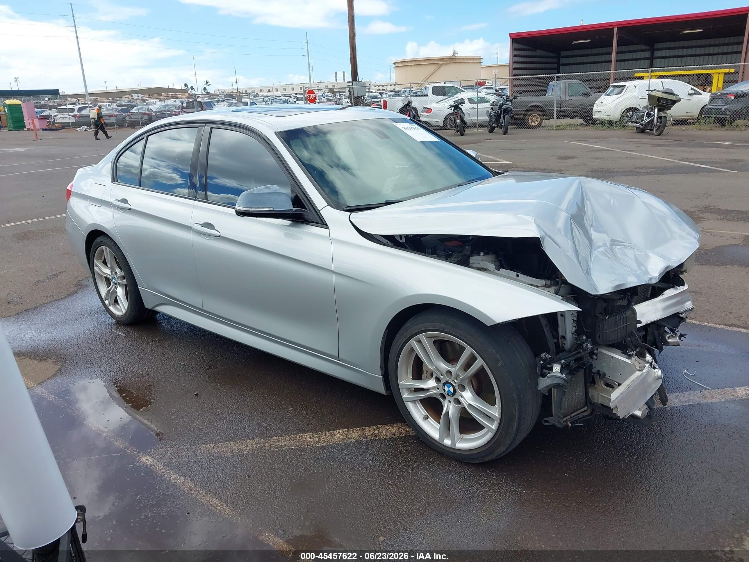 2015 BMW 3 Series 328i, VIN WBA3A5C51FF607963 — Front end