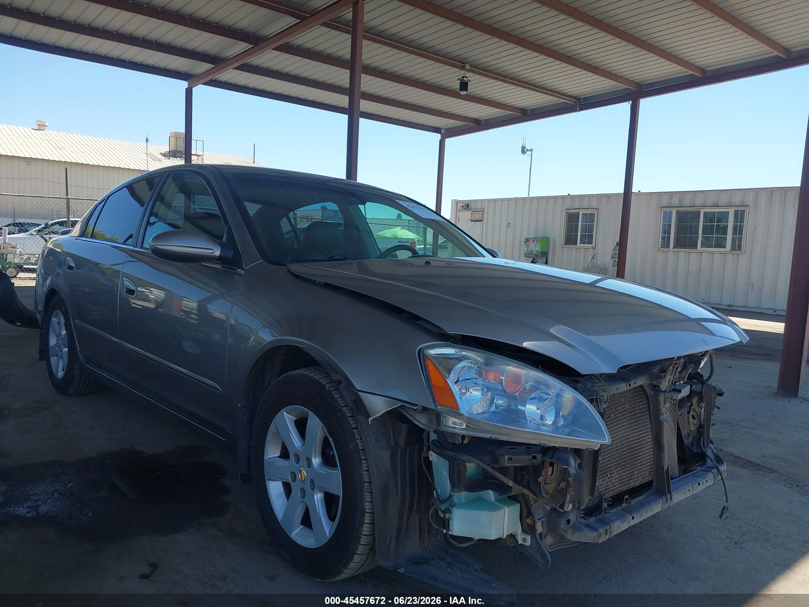 2004 Nissan Altima SL, VIN 1N4AL11D14C193384 — Front end