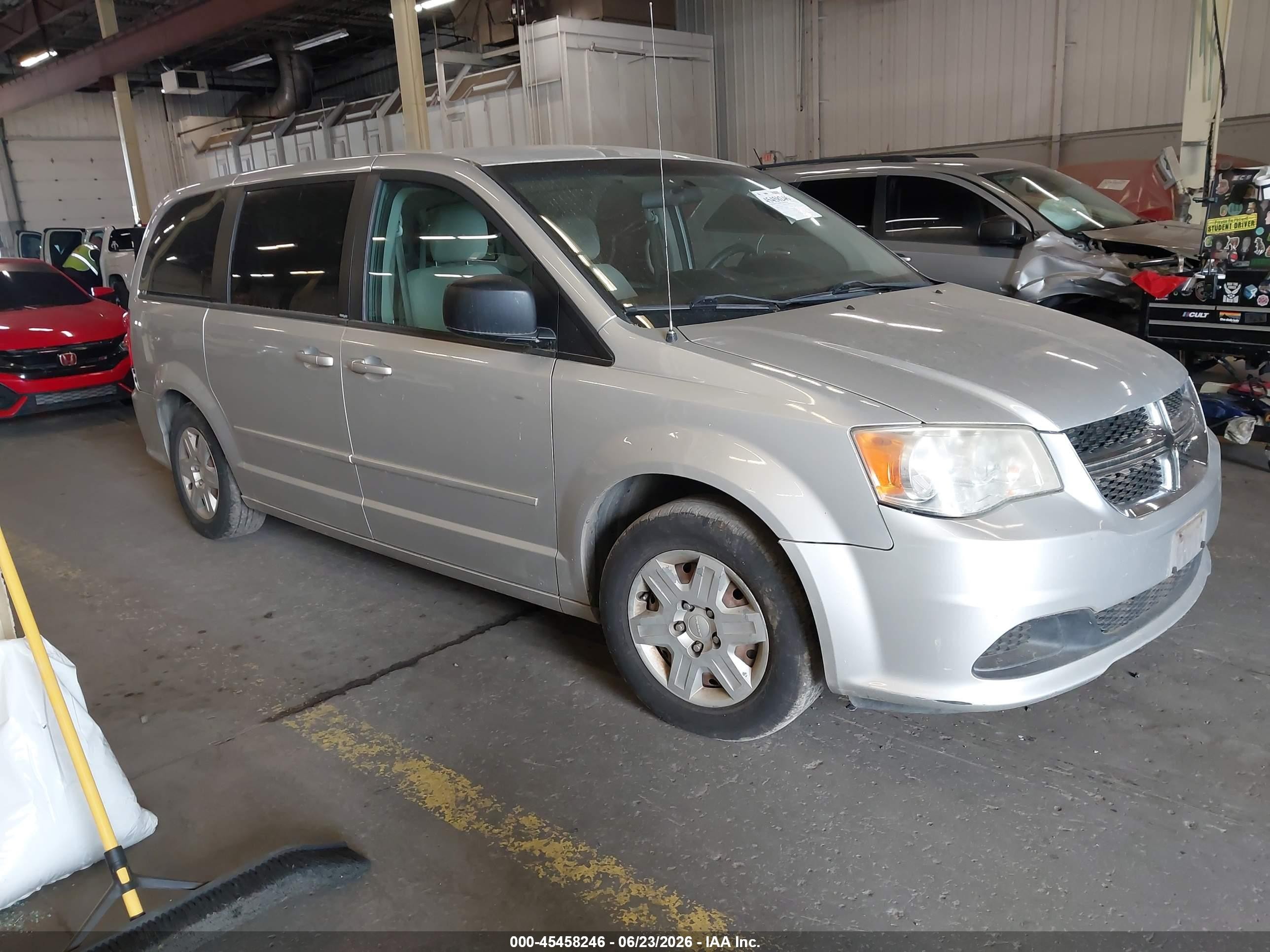 2012 Dodge Grand Caravan American Value, VIN 2C4RDGBG7CR262784 — Side