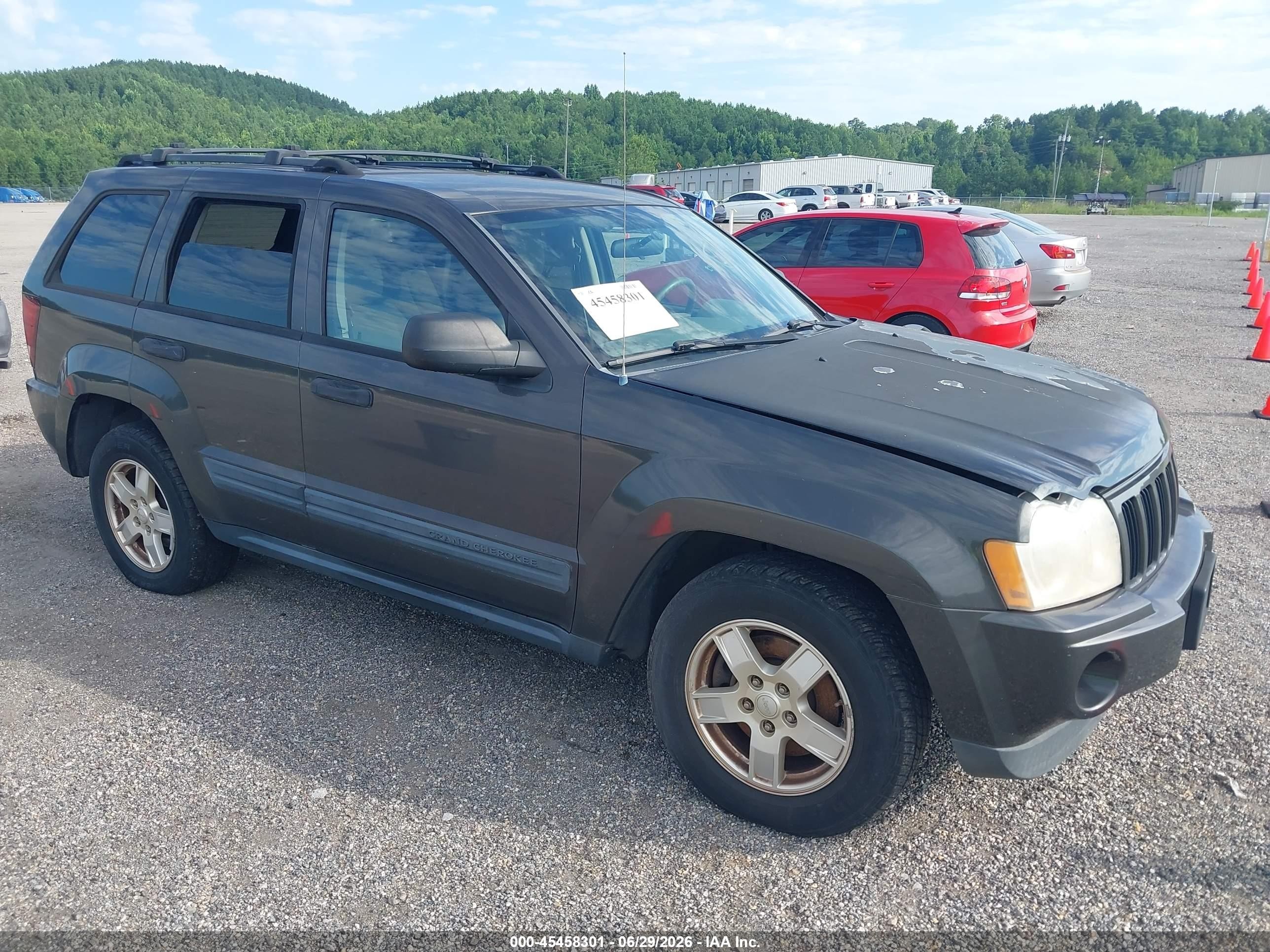 2006 Jeep Grand Cherokee Laredo, VIN 1J4GS48K36C148845 — Normal wear