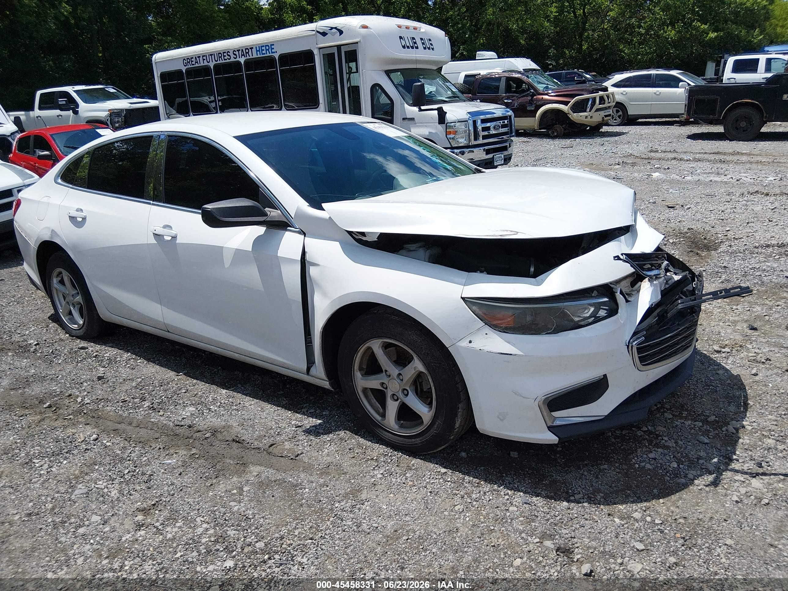 2016 Chevrolet Malibu LS, VIN 1G1ZC5ST9GF259301 — Front end