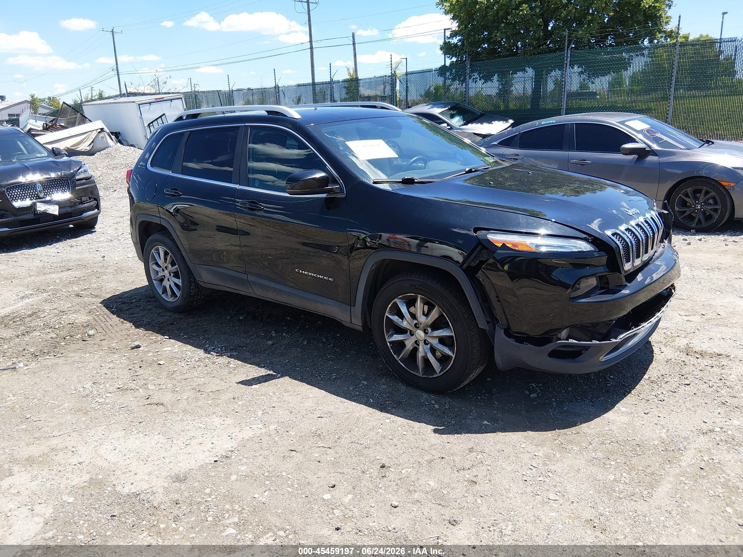2017 Jeep Cherokee Limited, VIN 1C4PJMDS8HD227939 — Front end