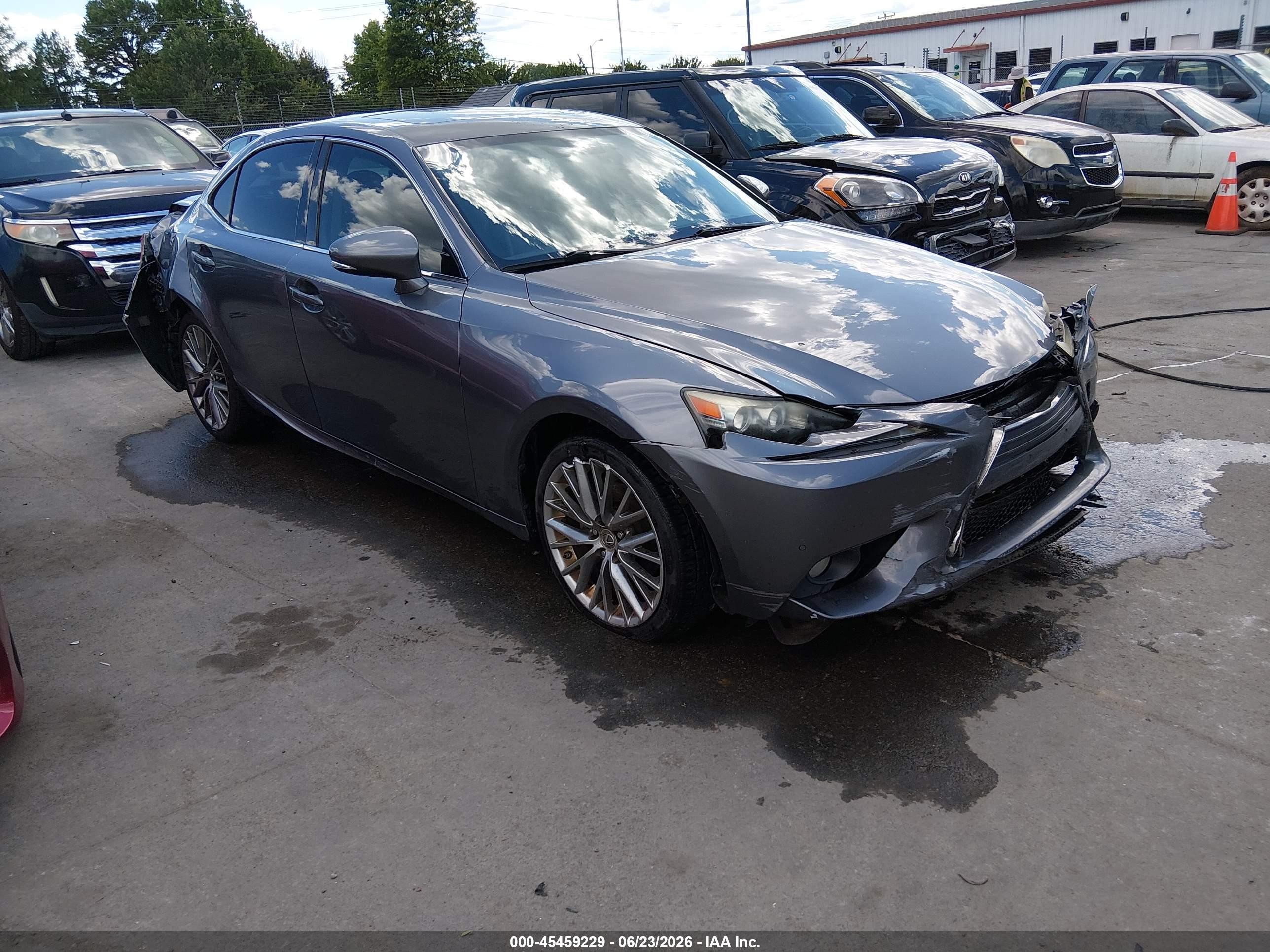 2014 Lexus IS 250, VIN JTHBF1D21E5021747 — Front end