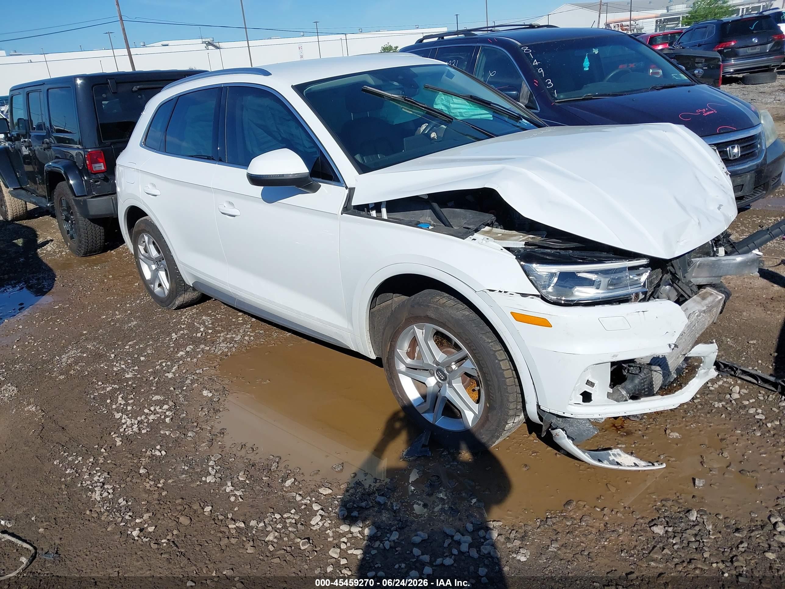 2019 Audi Q5 Premium, VIN WA1ANAFY2K2118402 — Перед