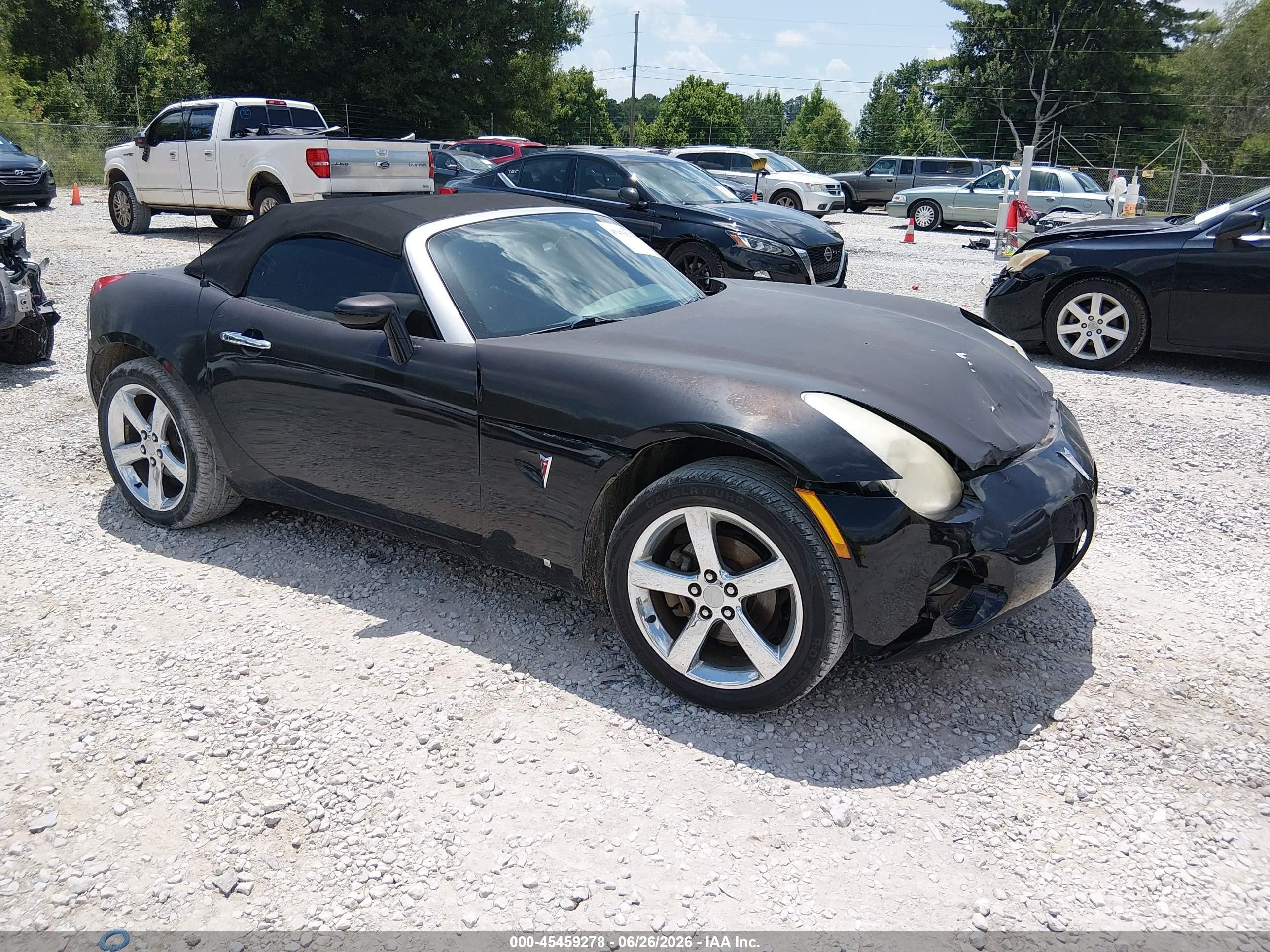 2007 Pontiac Solstice, VIN 1G2MB35B37Y140552 — Front end