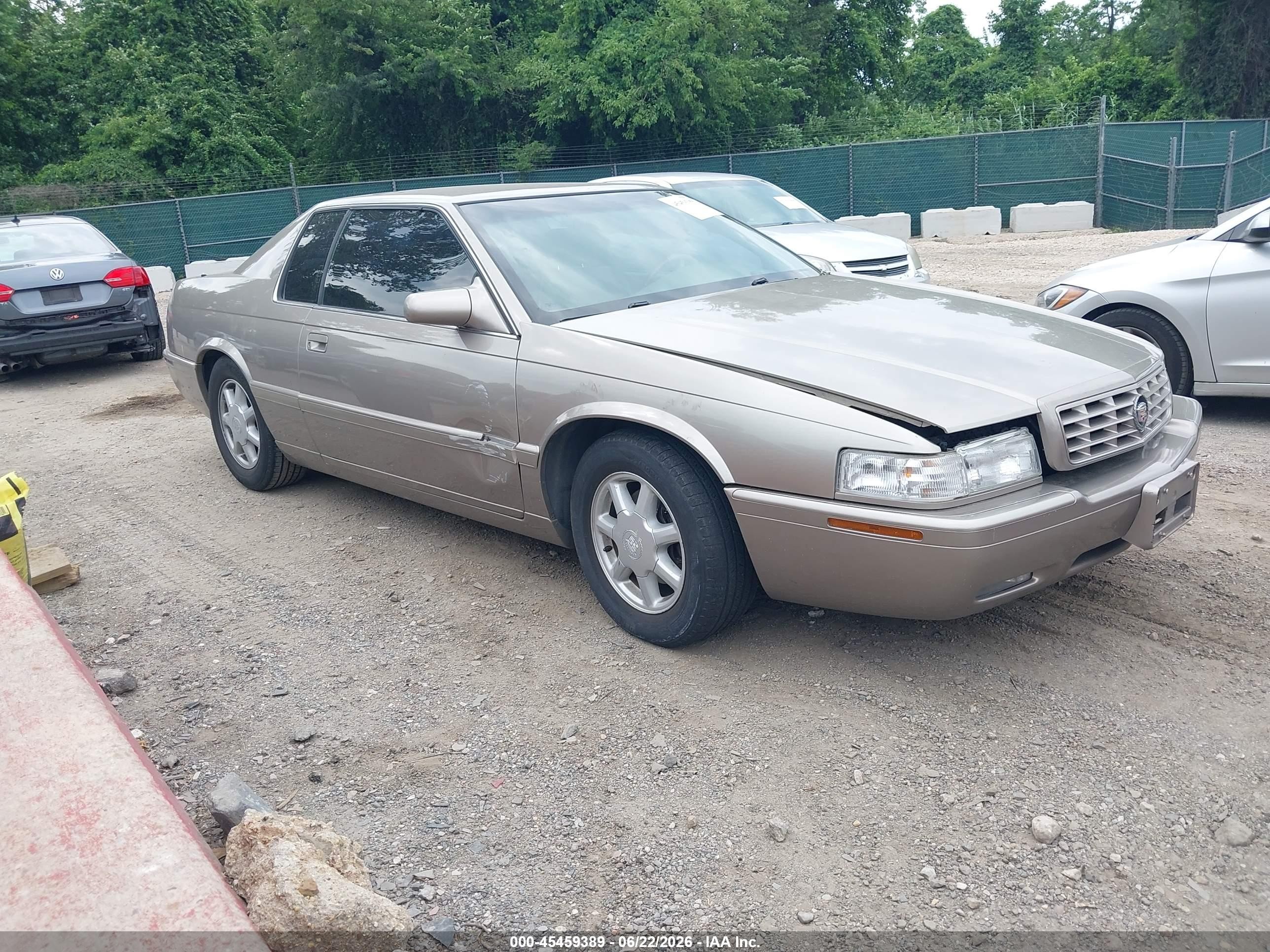 2002 Cadillac Eldorado Touring, VIN 1G6ET12932B100943 — Бок