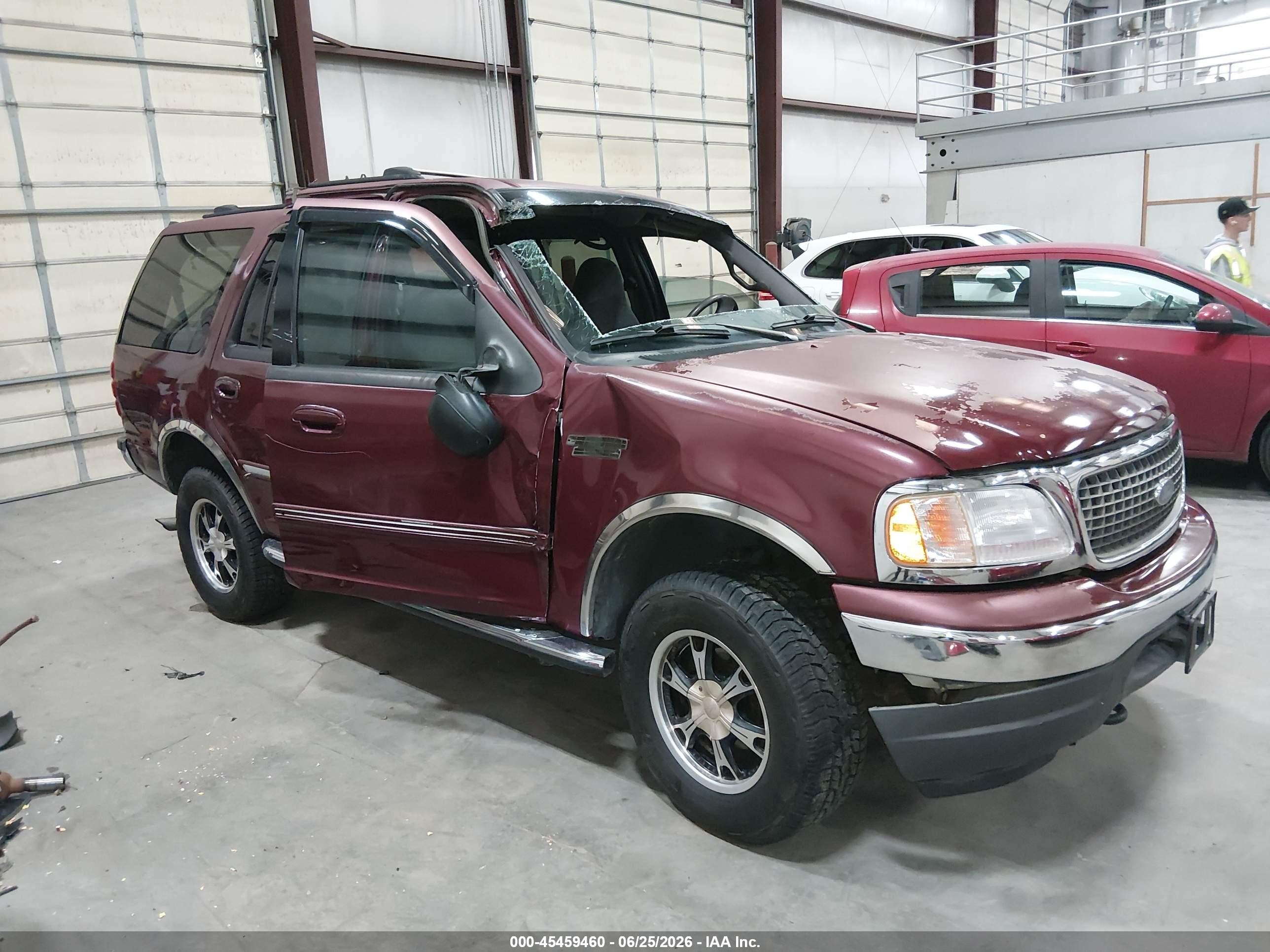 2001 Ford Expedition XLT, VIN 1FMPU16L31LB31607 — Опрокидывание