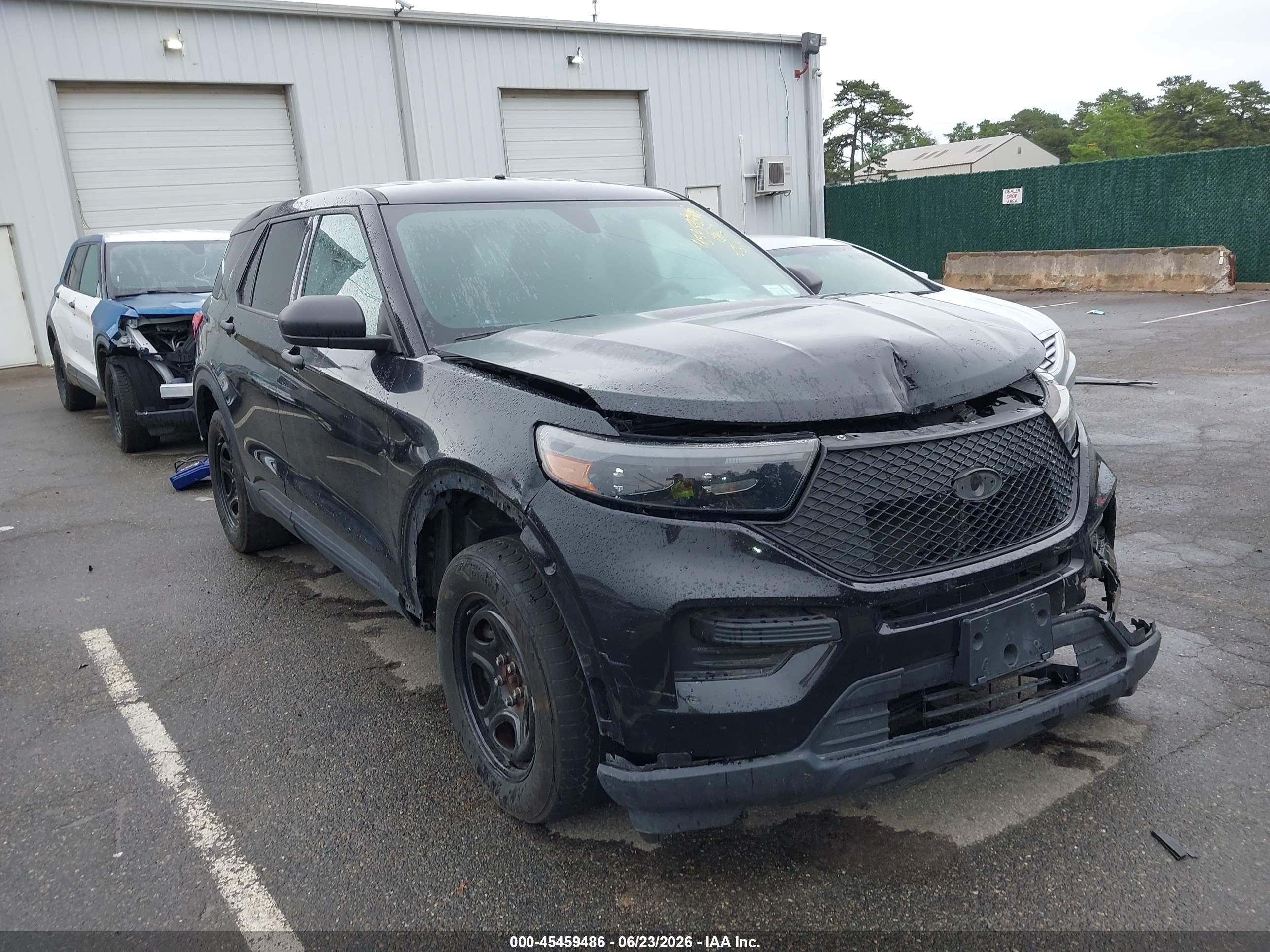 2021 Ford Police Interceptor Utility, VIN 1FM5K8AB7MGA43189 — Front end
