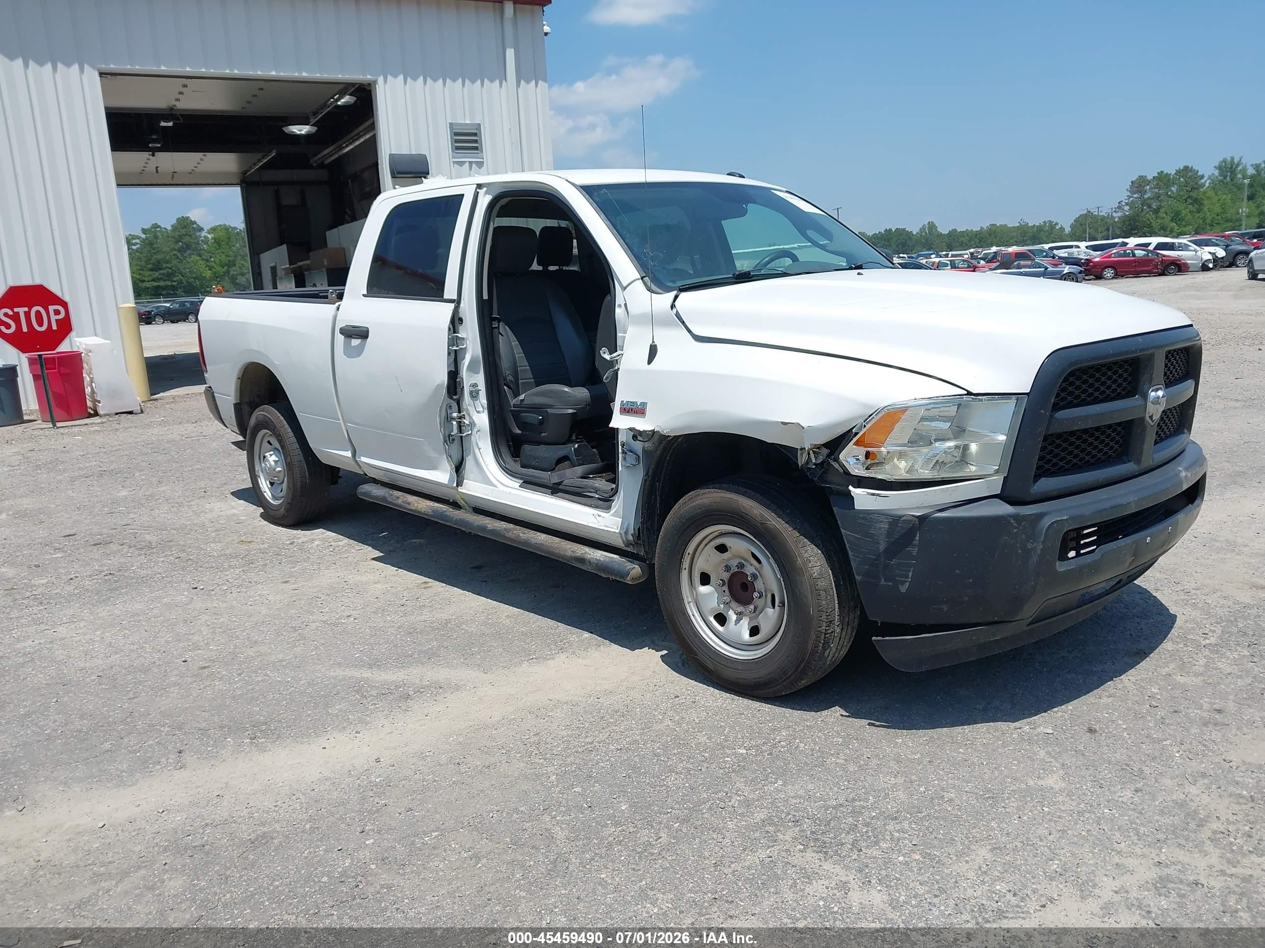 2016 Ram 2500 Tradesman, VIN 3C6TR4CT7GG119791 — Side