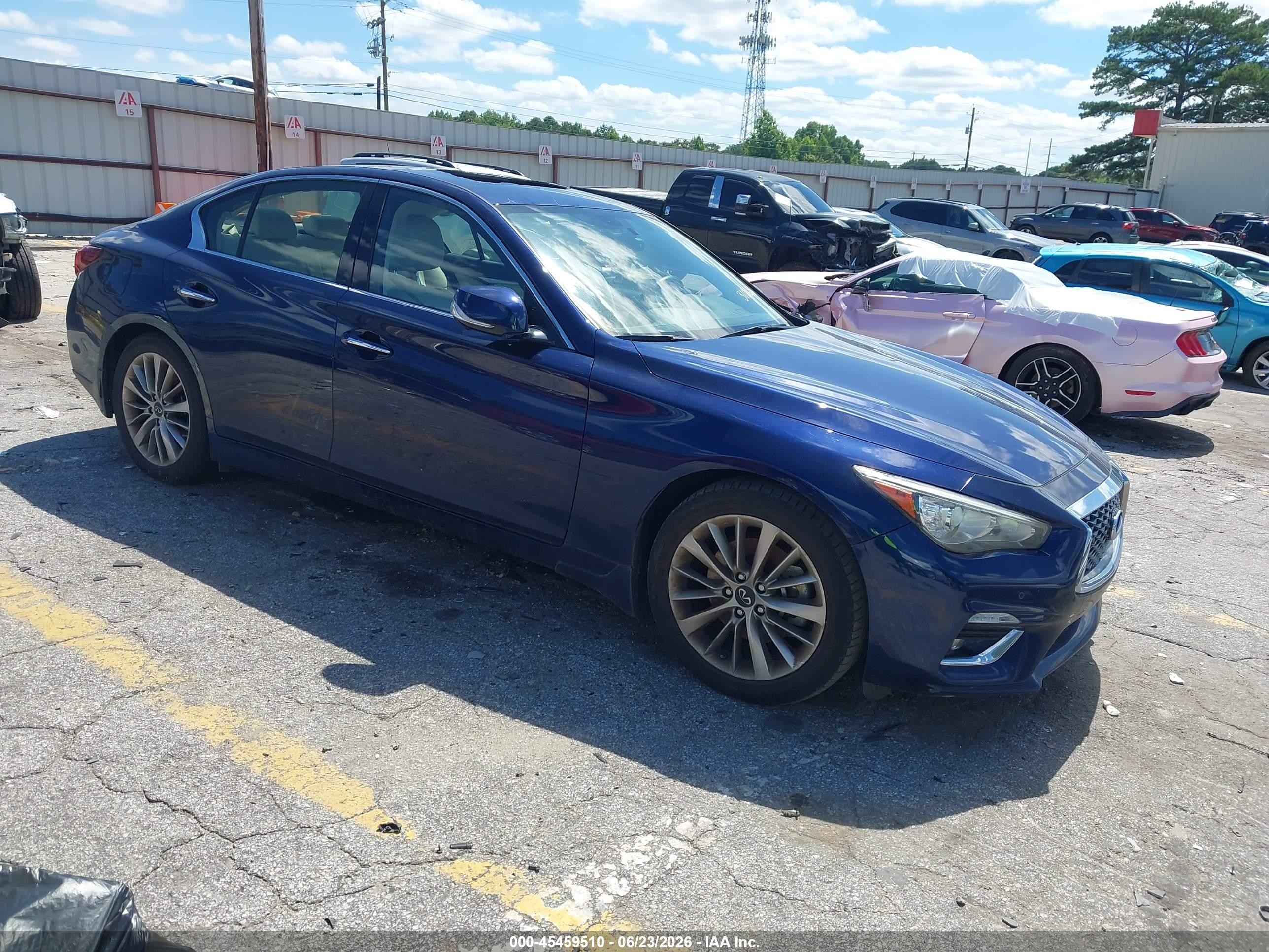 2022 Infiniti Q50 Luxe, VIN JN1EV7BP3NM310690 — После угона