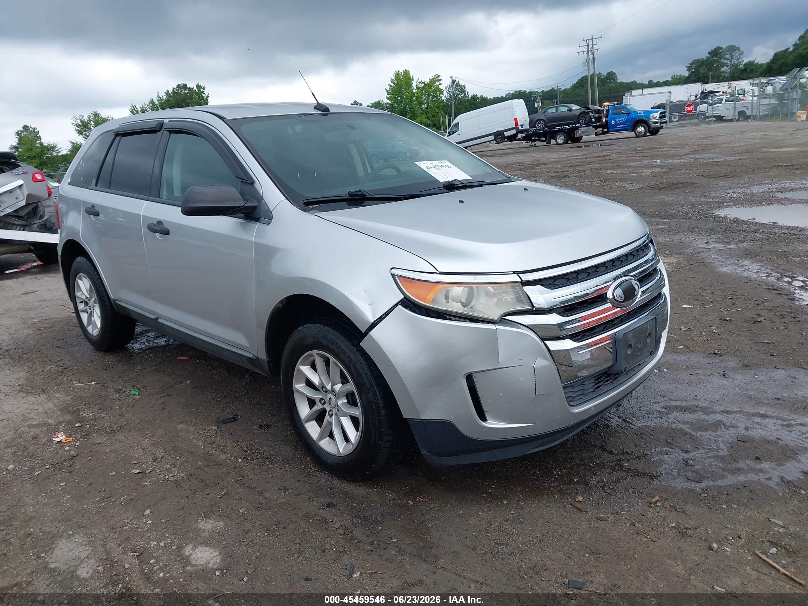 2013 Ford Edge SE, VIN 2FMDK3GC4DBC77151 — Front end