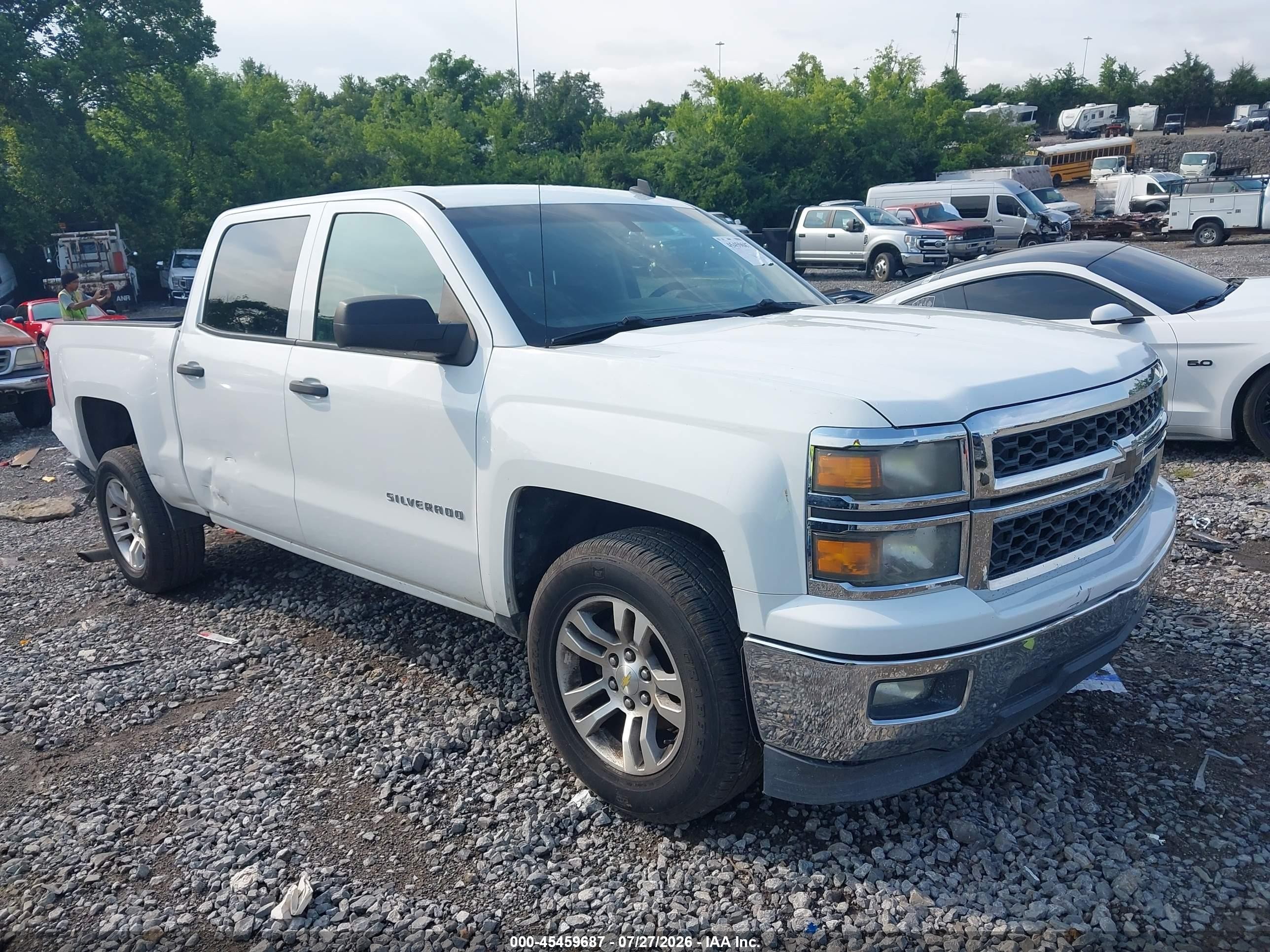 2014 Chevrolet Silverado 1500 LT, VIN 3GCPCREC4EG135742 — Rear end