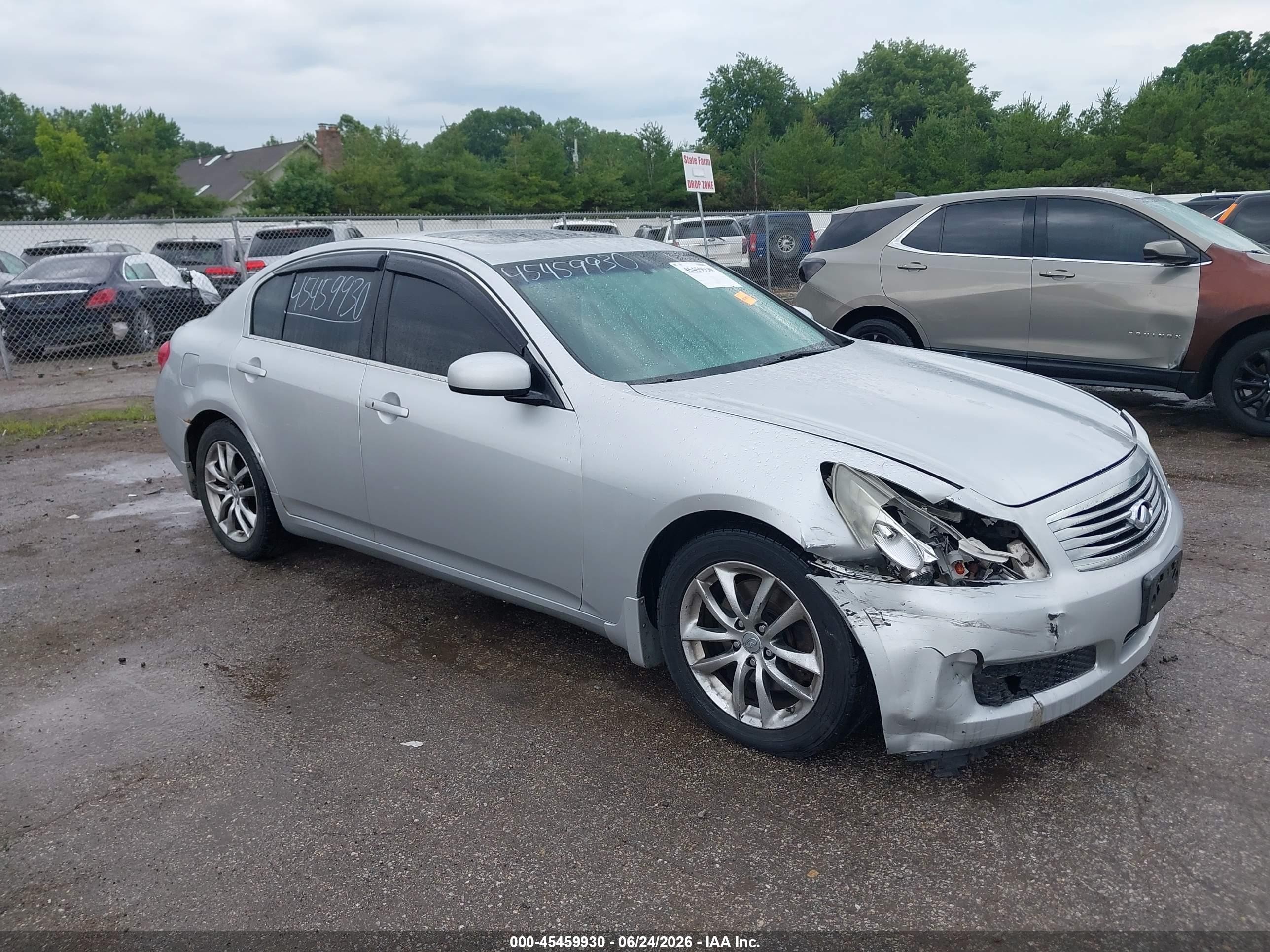 2007 Infiniti G35 G35x, VIN JNKBV61F47M814914 — Front end