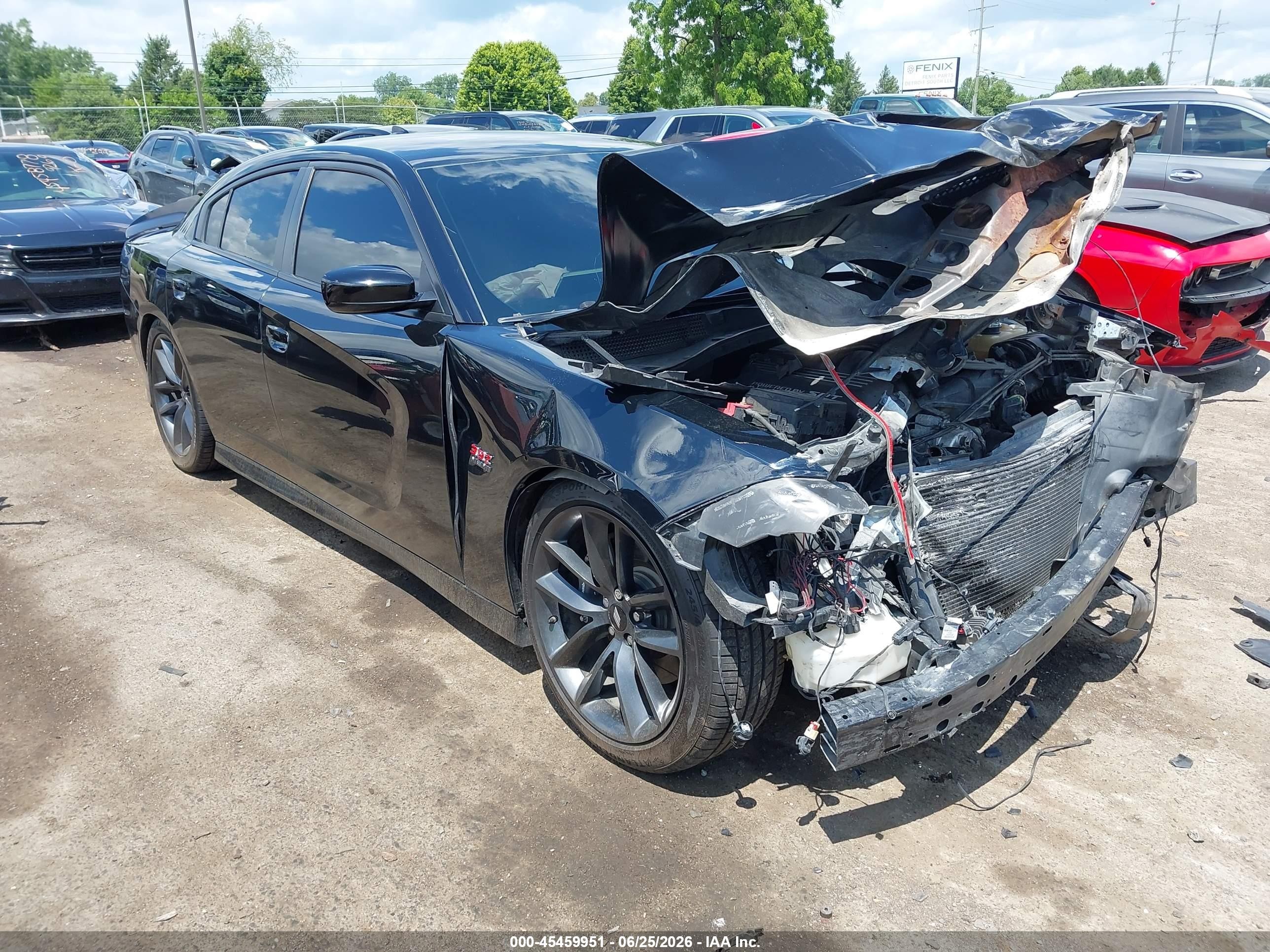 2019 Dodge Charger Scat Pack, VIN 2C3CDXGJ2KH703644 — Front end