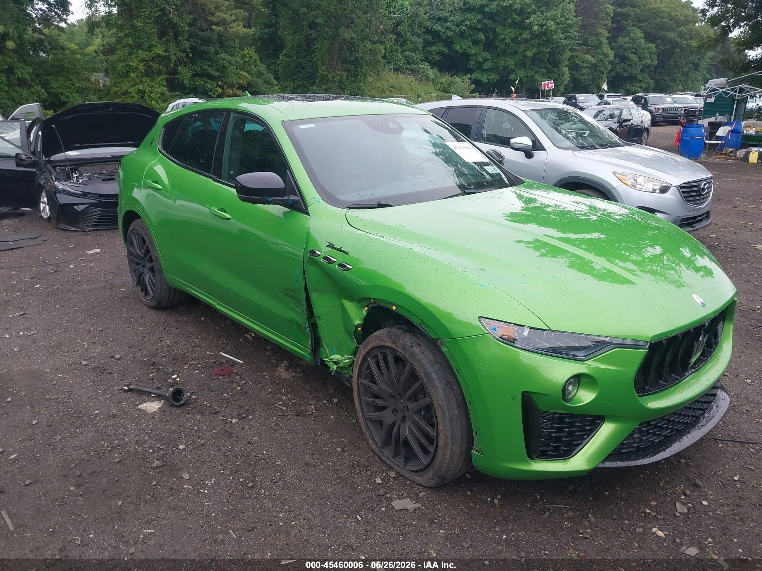 2023 Maserati Levante Modena, VIN ZN661YUM2PX413718 — Front end