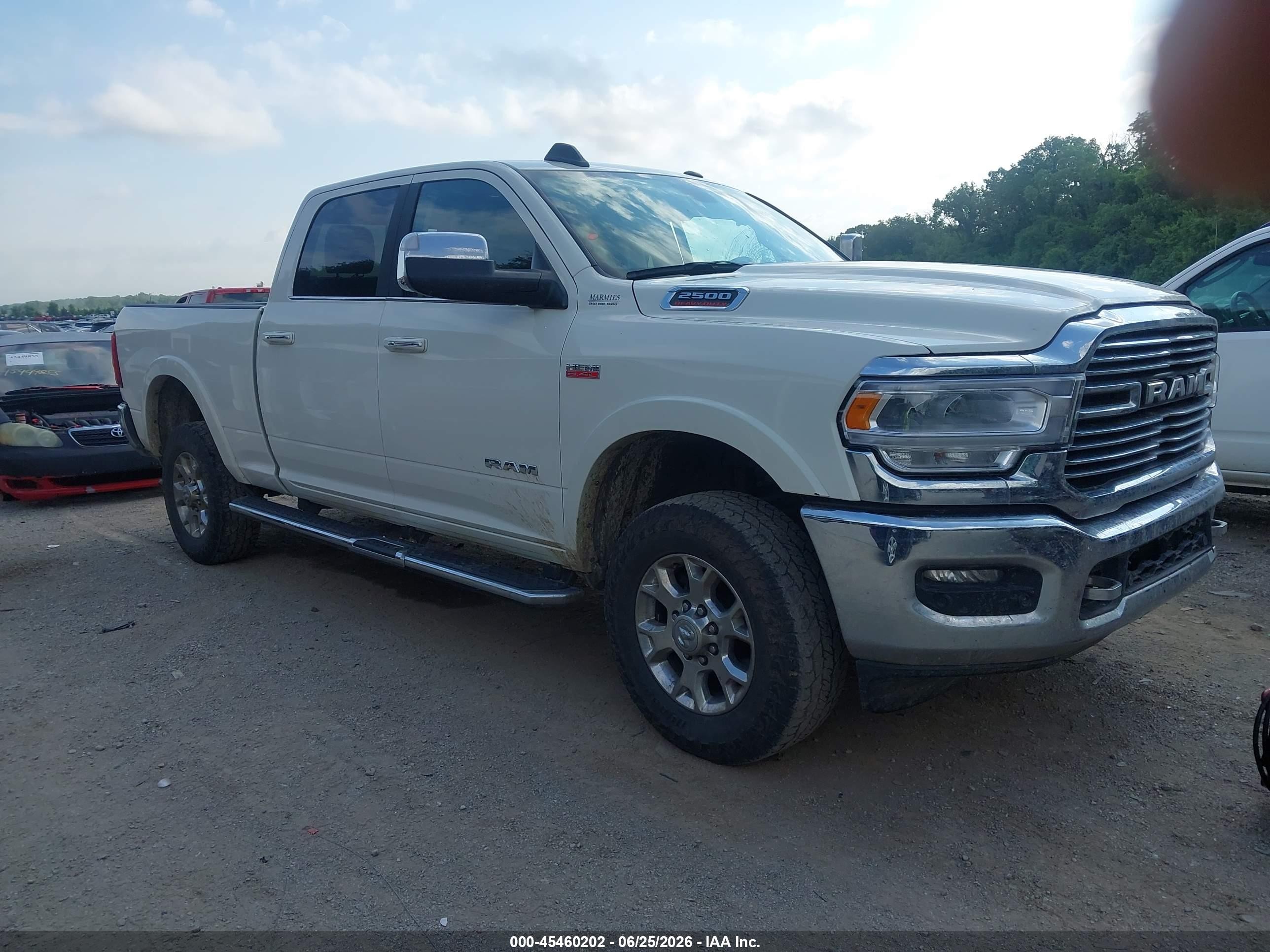 2022 Ram 2500 Laramie, VIN 3C6UR5FJ1NG423653 — Side