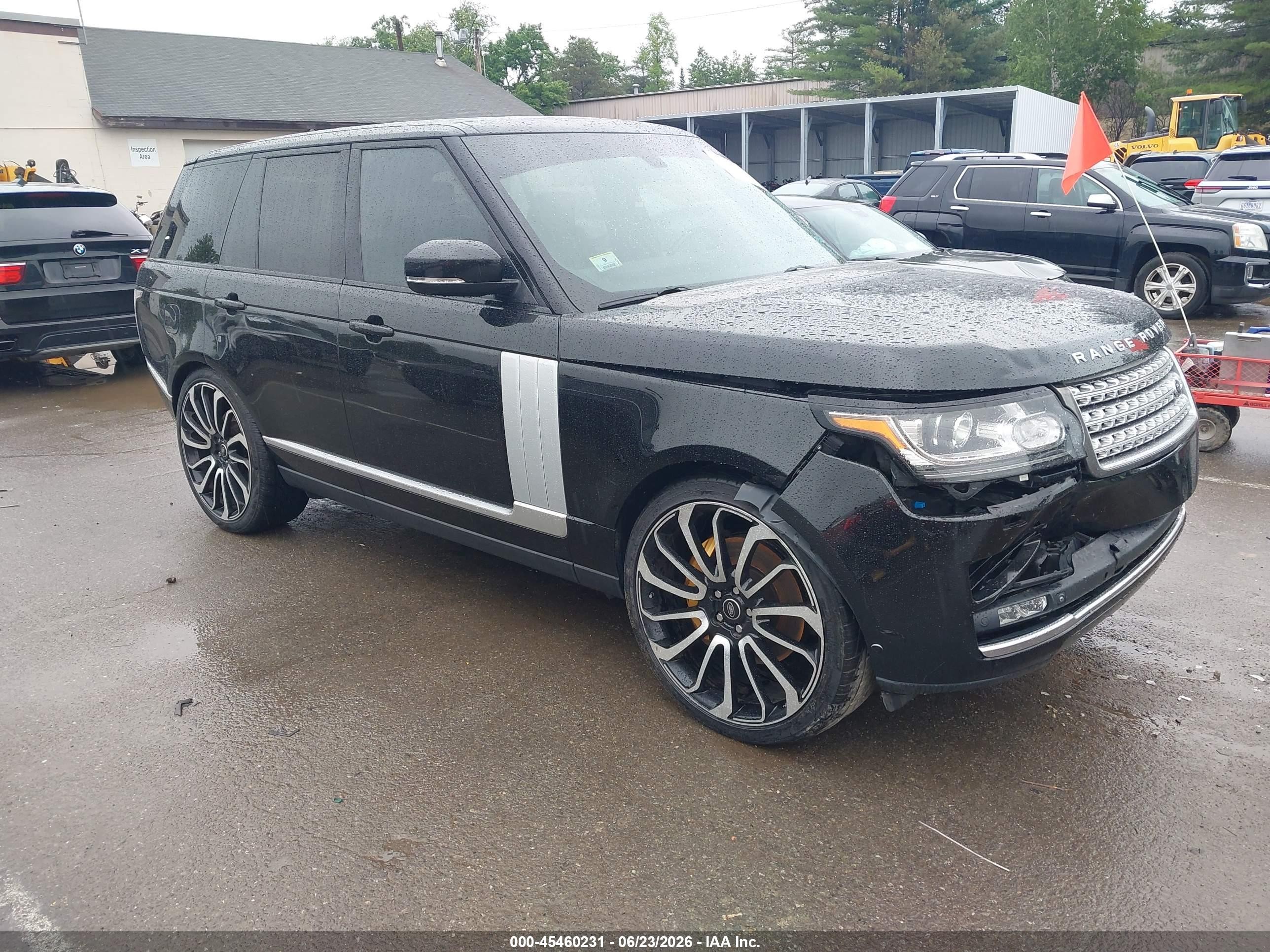 2013 Land Rover Range Rover HSE, VIN SALGS2DF8DA111004 — Front end